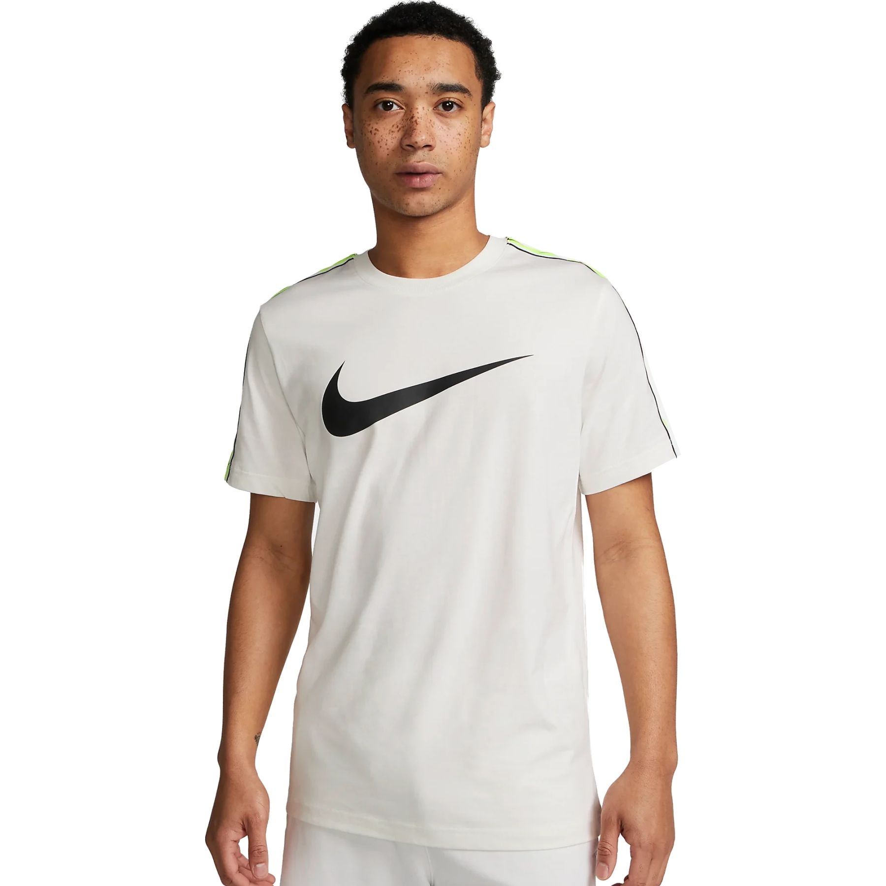 Produktbild von Nike Sportswear Repeat Kurzarmshirt Herren - summit white/summit white/black DX2032-122