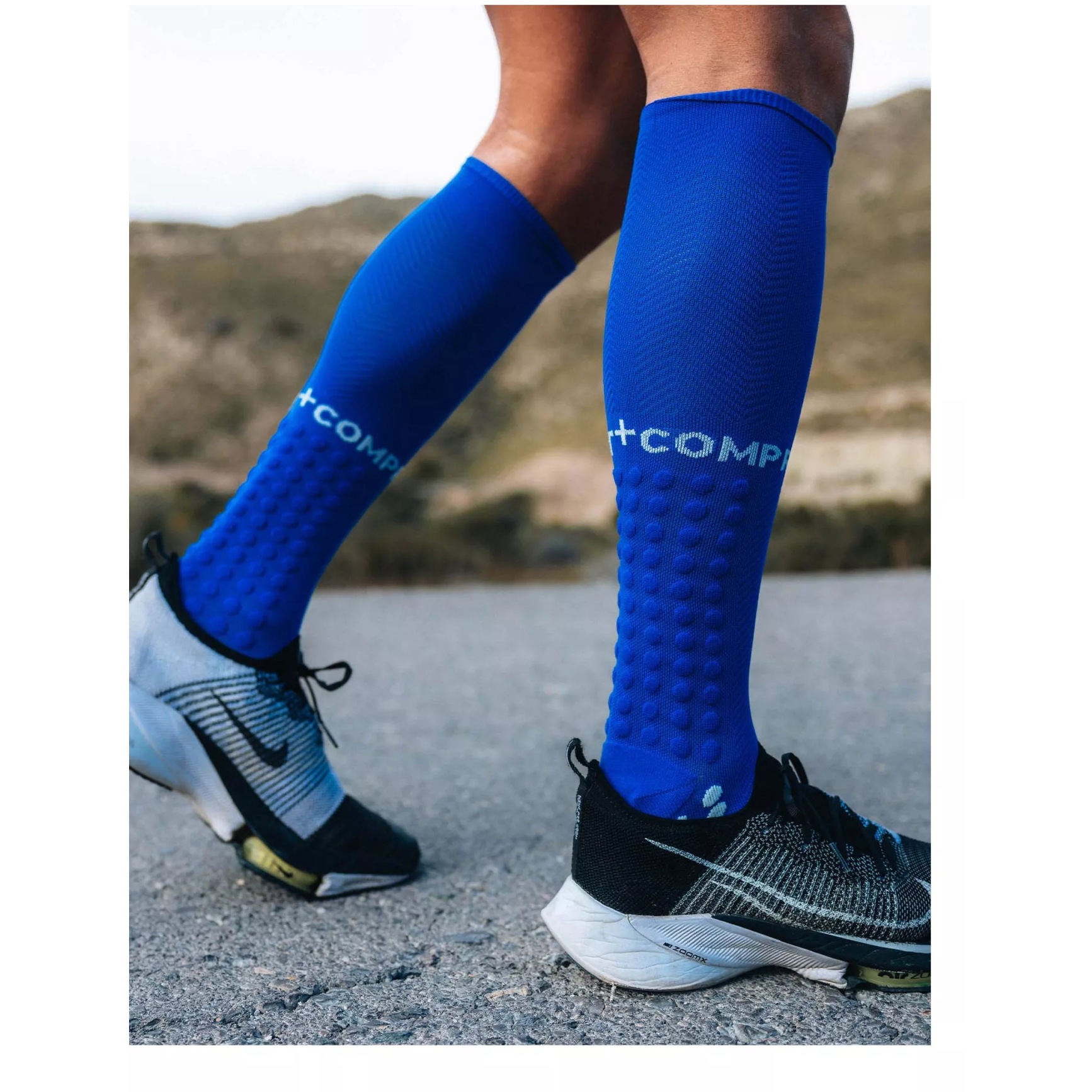 Compressport Full Run Compression Socks dazzling blue/sugar swizzle