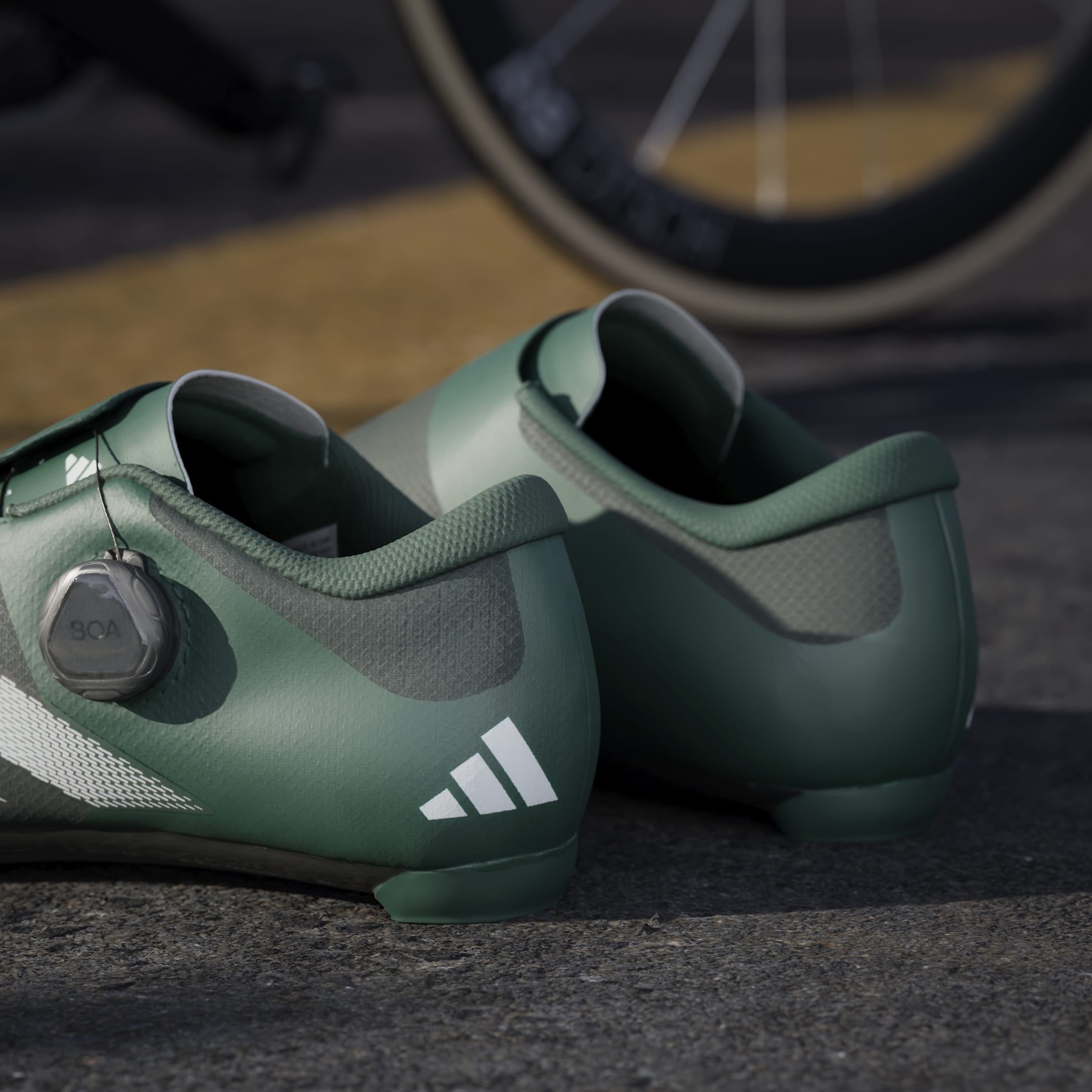 adidas Tempo 3-Stripes Boa Road Bike Shoes Men - collegiate green/zero  metal/core black JQ2319 | BIKE24