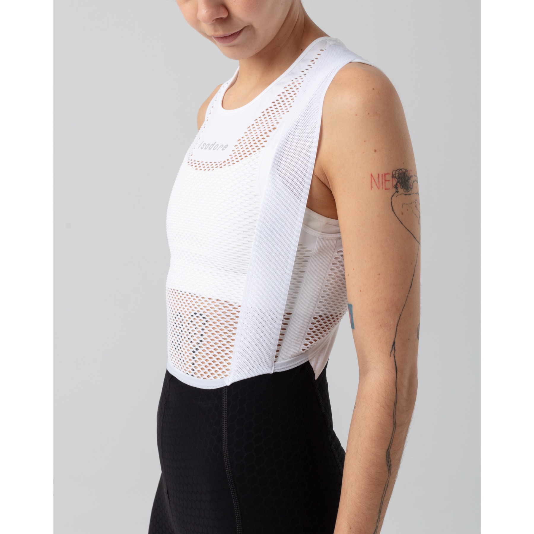 Isadore Echelon Aero Bib Shorts Women - Black | BIKE24