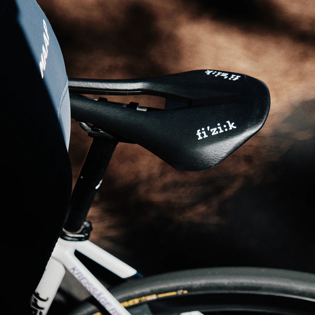 Fizik Vento Argo R1 Light Saddle - 140mm | BIKE24