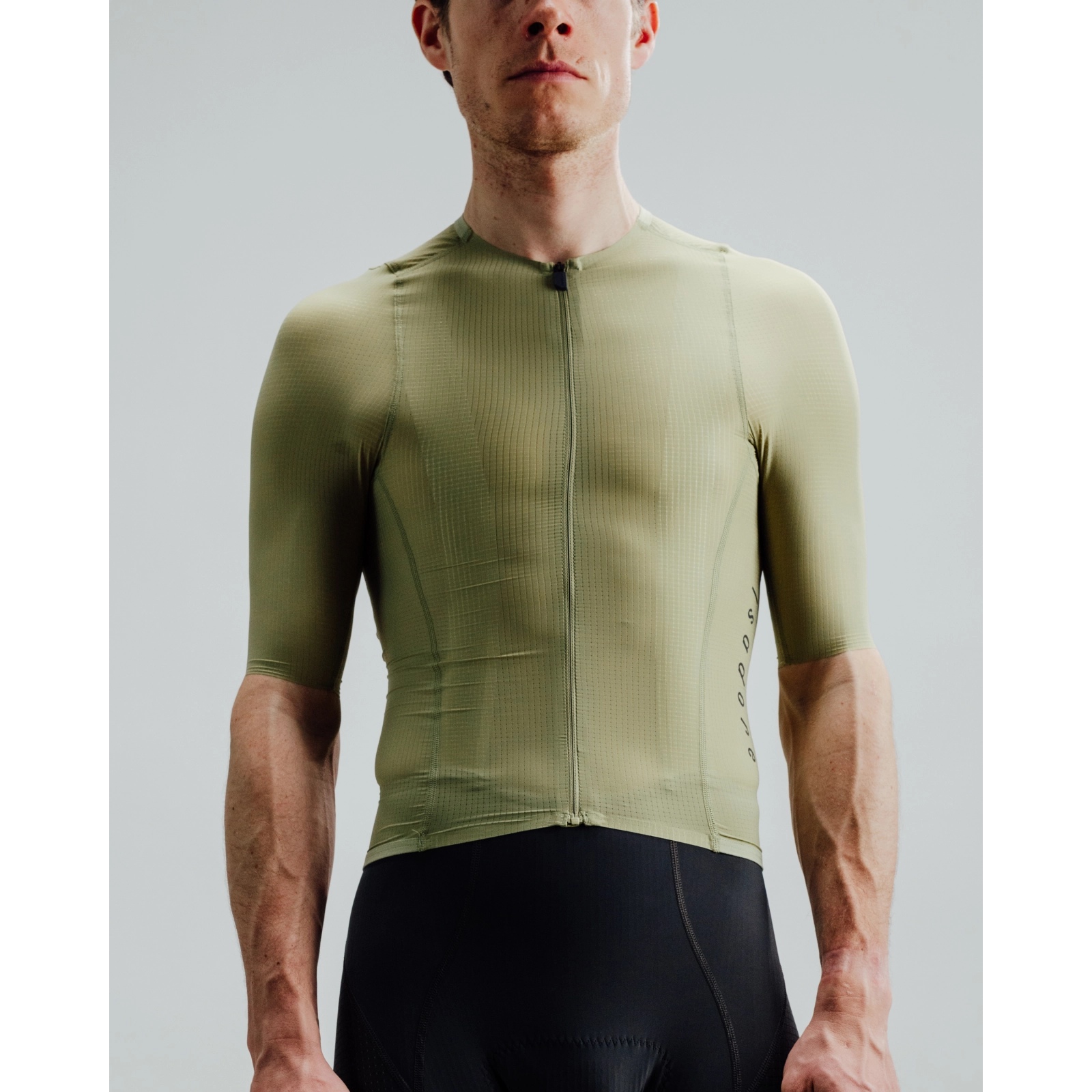 Isadore Echelon Ultralight Aero Jersey Men - Cedar | BIKE24