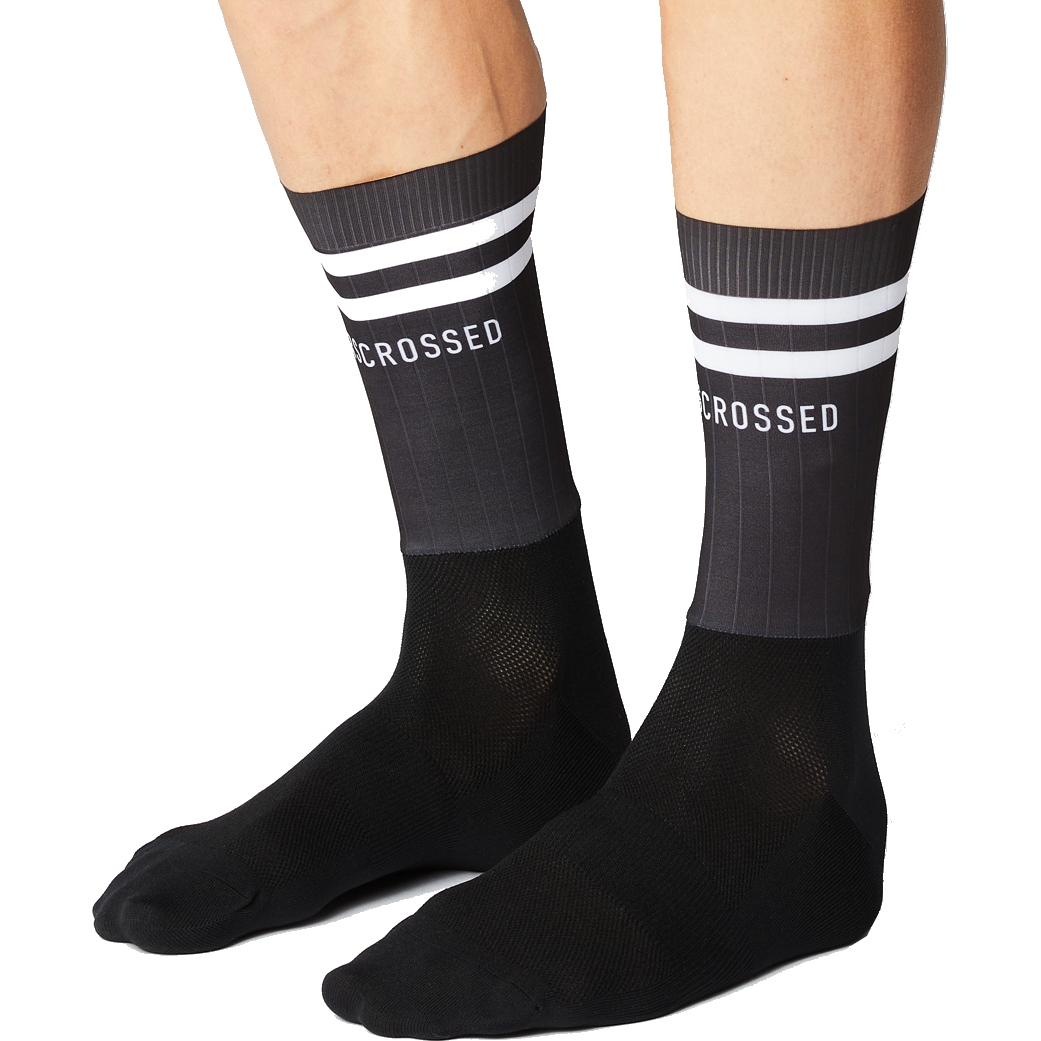 Picture of FINGERSCROSSED Aero Stripes Cycling Socks - Black