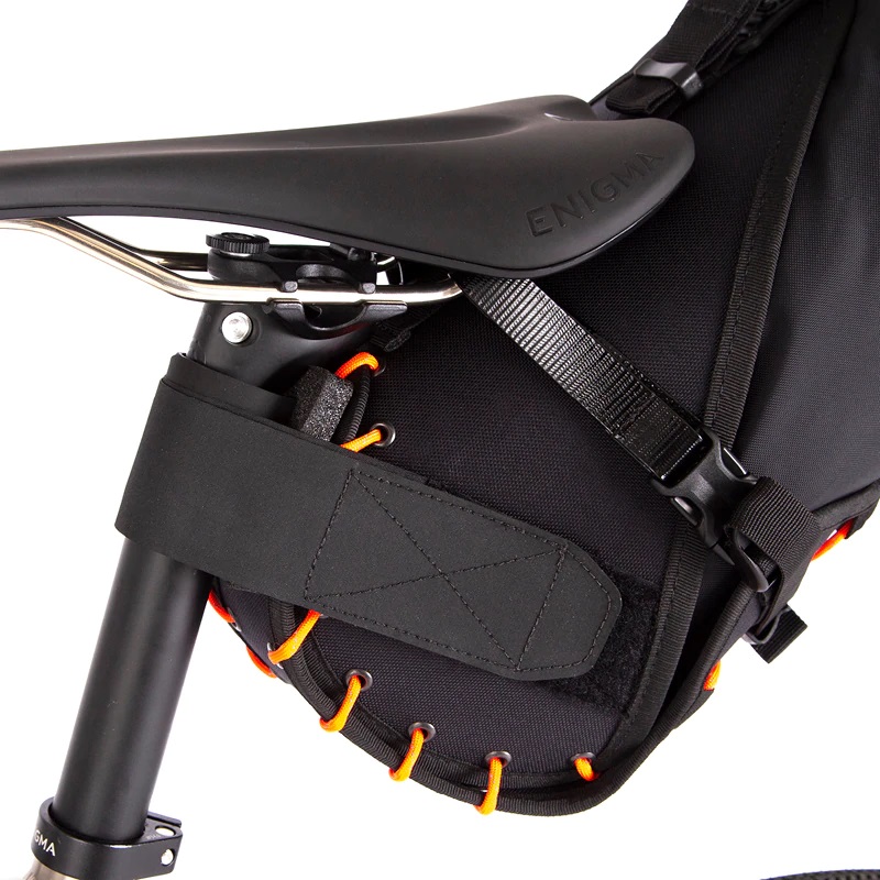 RESTRAP SADDLE BAG+DRY BAG 8L/14L セット Saddle Bag (8 litres) – Restrap