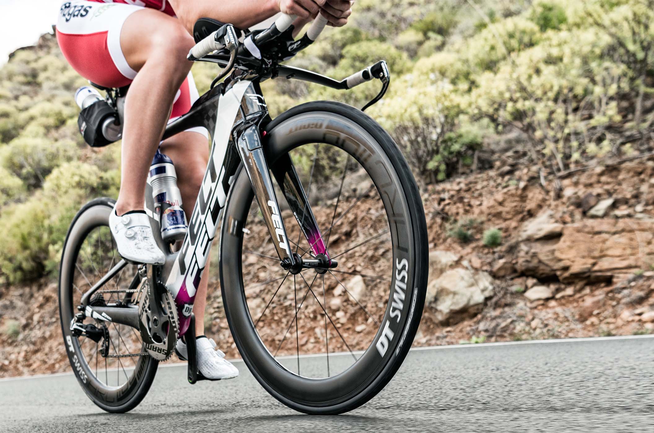 Déstockage ! Roue avant course RIGIDA DP18 à pas cher - Maxi pièces vélo