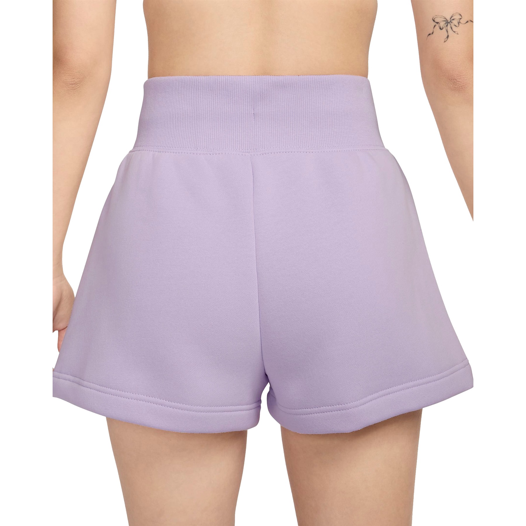 Nike flowy shorts hotsell