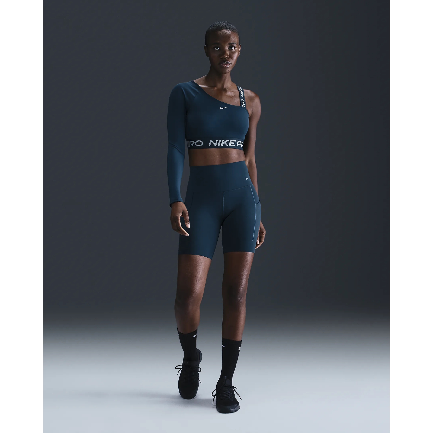 nike pro womens cropped tank