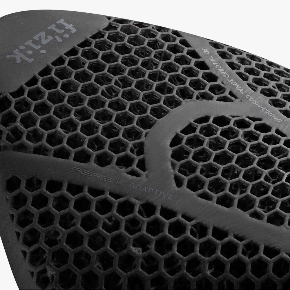 Fizik Transiro Aeris Short Distance R1 Adaptive Saddle - black