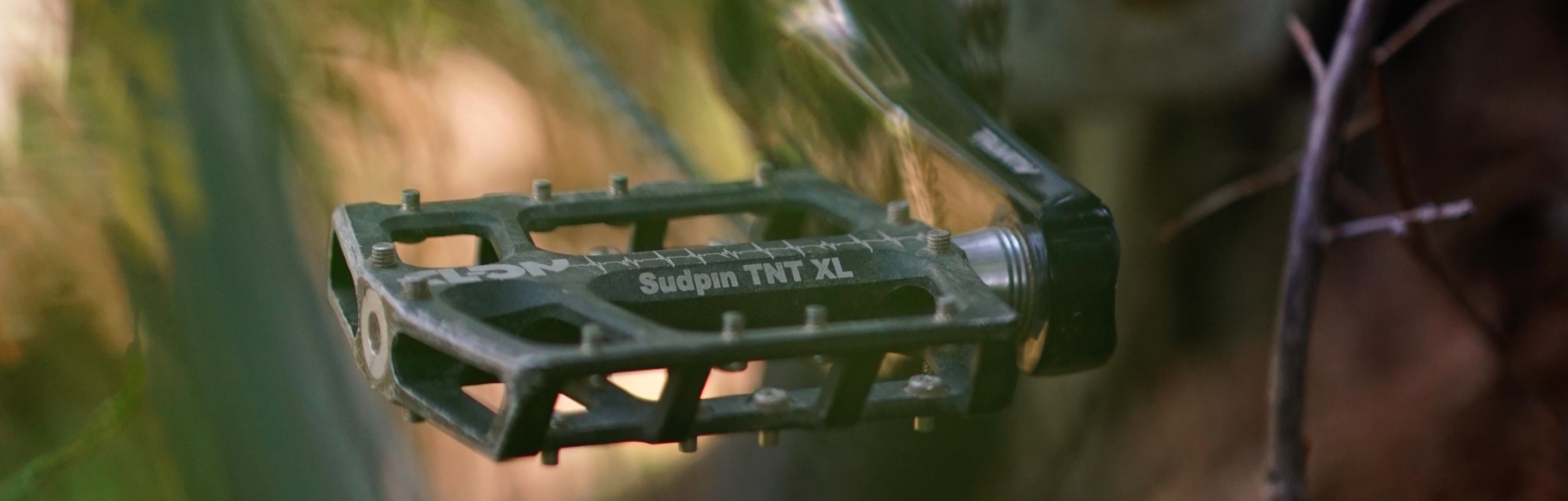 NC-17 Pedal an einem Mountainbike