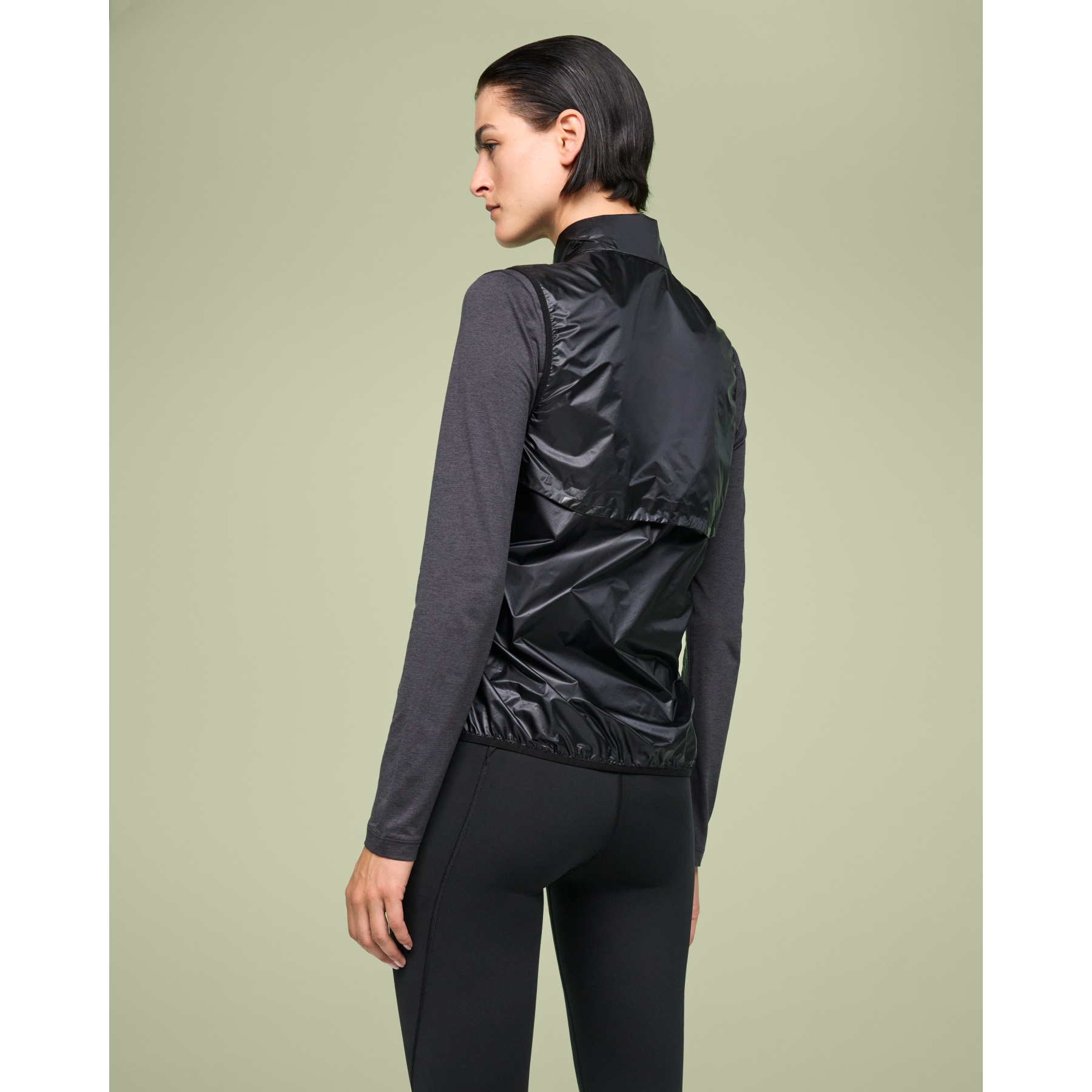 On Weather Vest Women - Black | BIKE24 On Weather Vest Women - Black | BIKE24