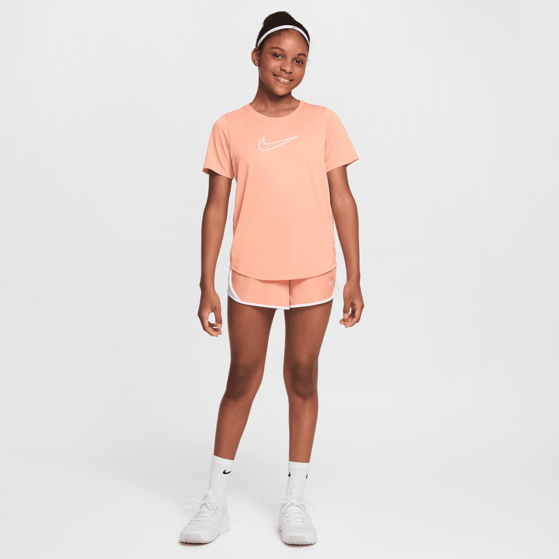 Nike One Fitted Dri-FIT Short-Sleeve Top Kids - apricot agate