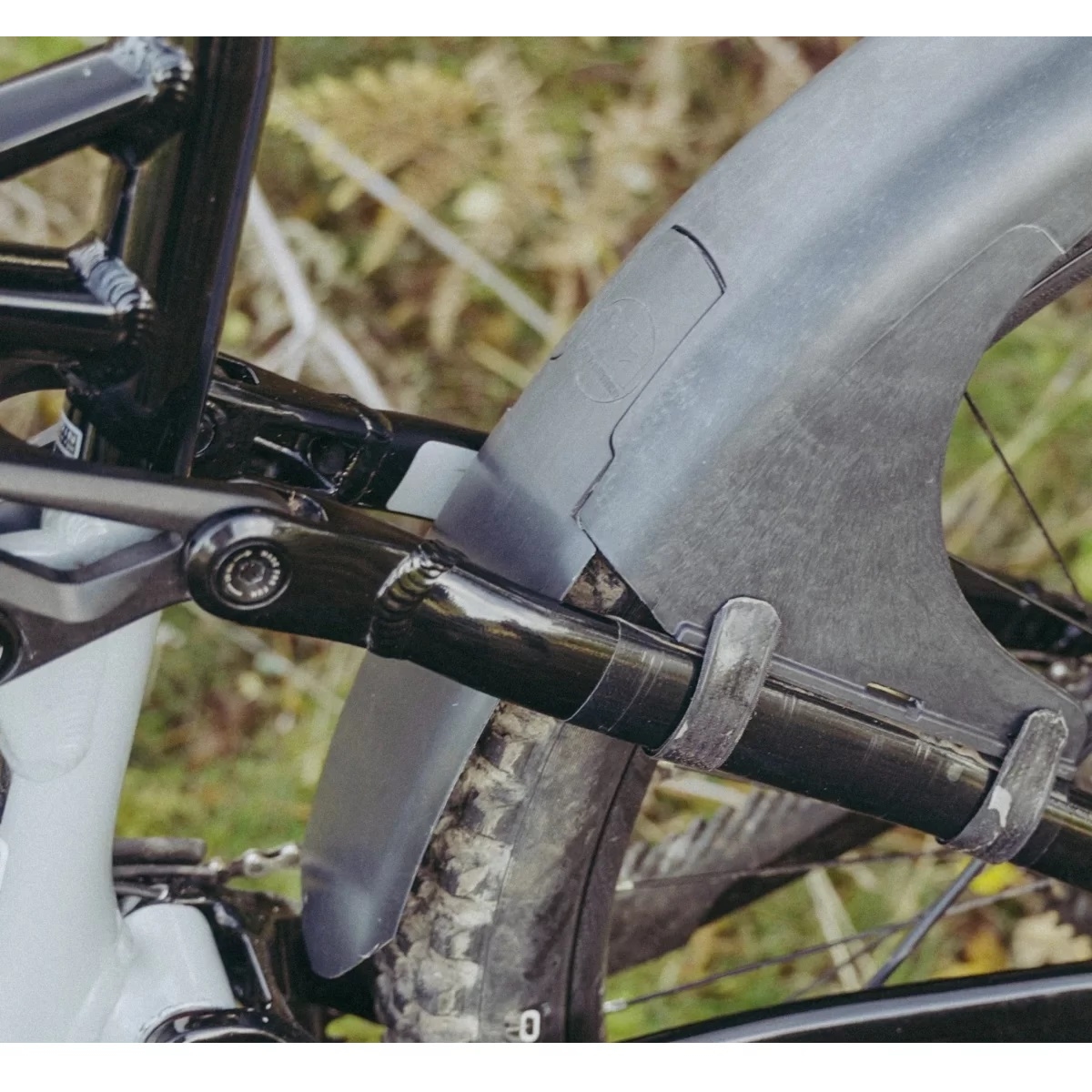Fox Garde-boue pour garde-boue VTT pour la protection du vélo VTT DOWNHILL  TRAIL Vélos de route et autres Attaches de câble gratuites -  France