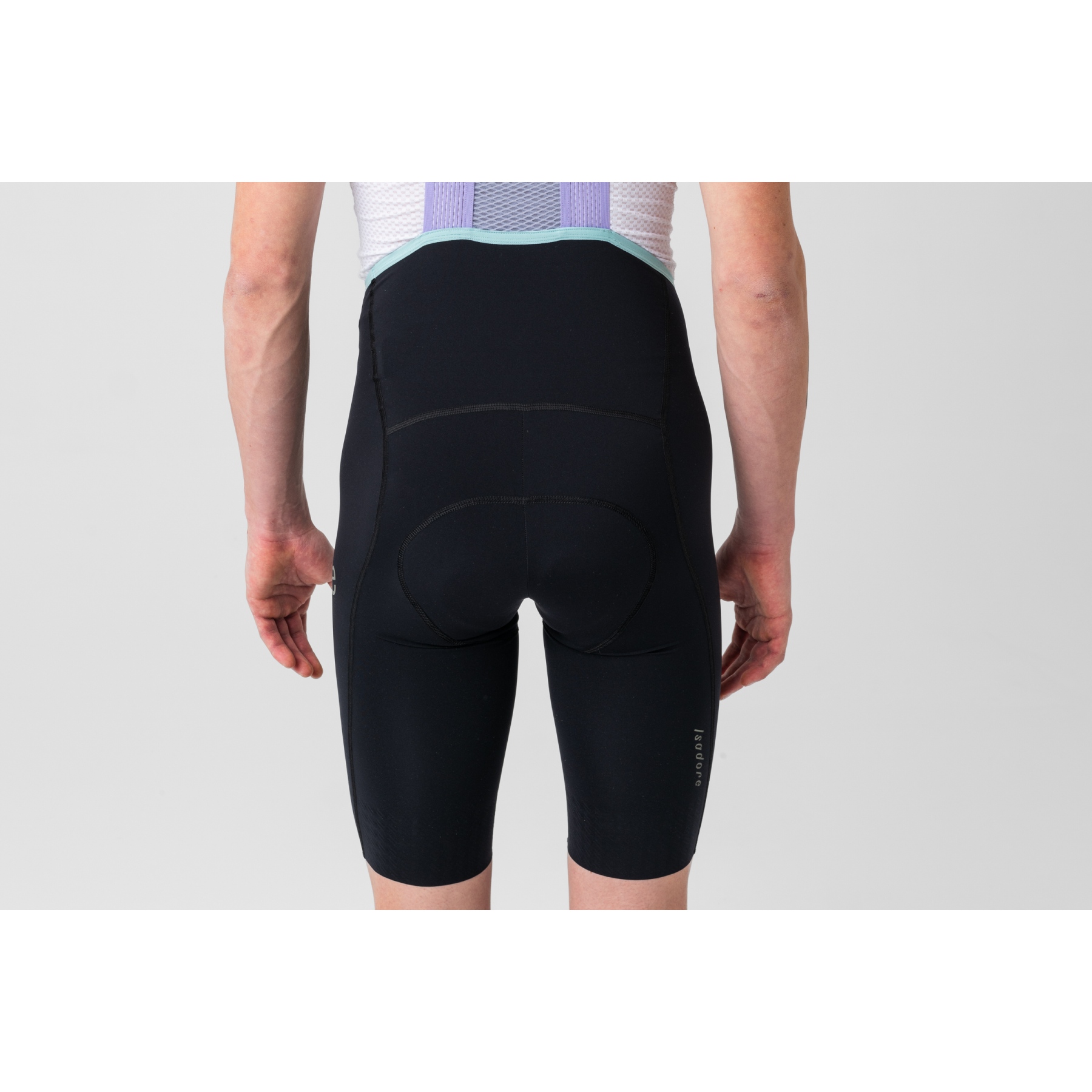 Isadore Alternative Bib Shorts Men - Black | BIKE24 Isadore Alternative Bib Shorts Men - Black | BIKE24