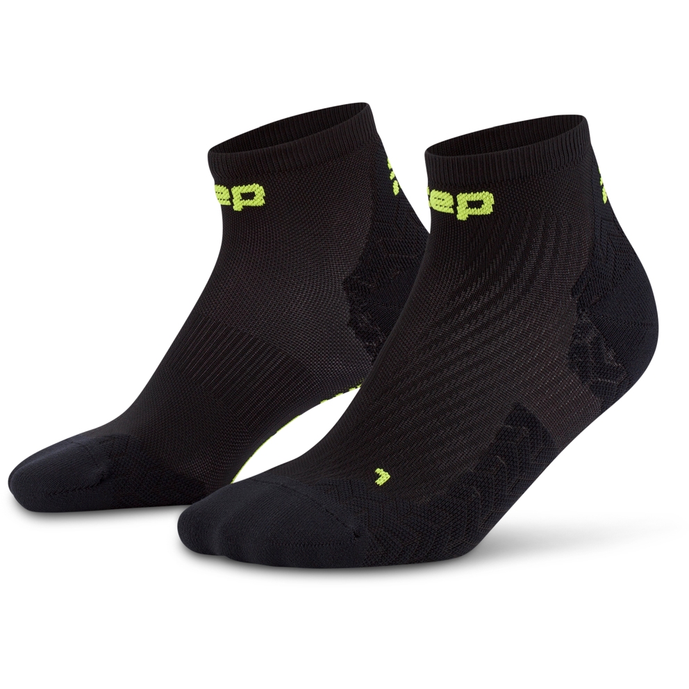 Produktbild von CEP Core Run Ultralight Low Cut Kompressionssocken Herren - schwarz