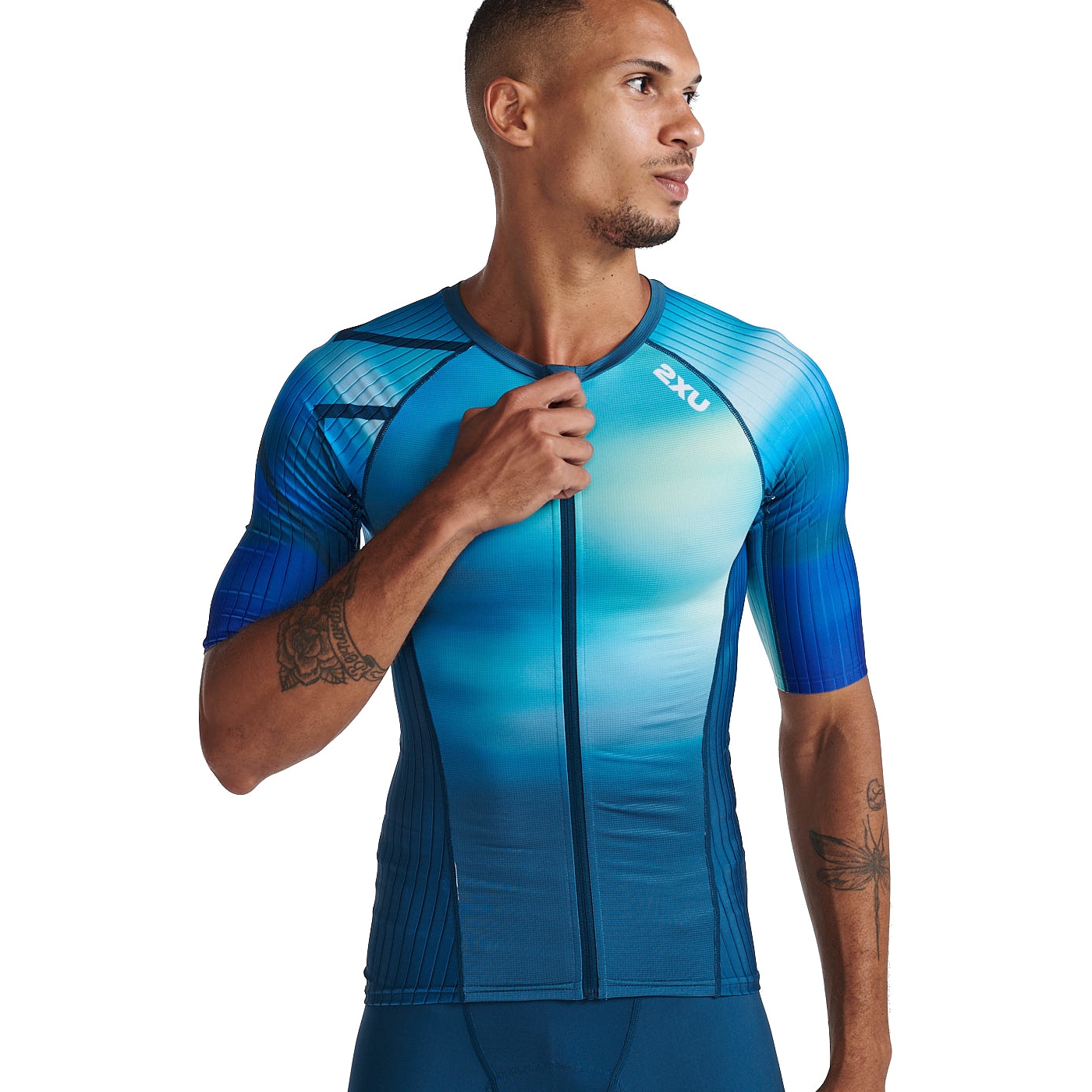 2XU Aero Tri Sleeved Top Men - spring green/majola blue | BIKE24