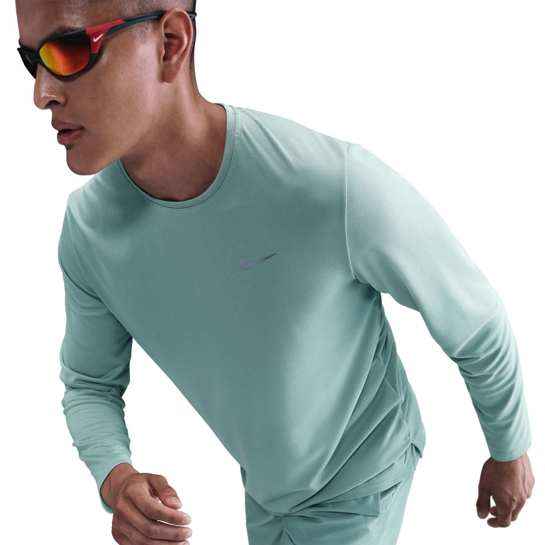 nike running long sleeve pacer in mint