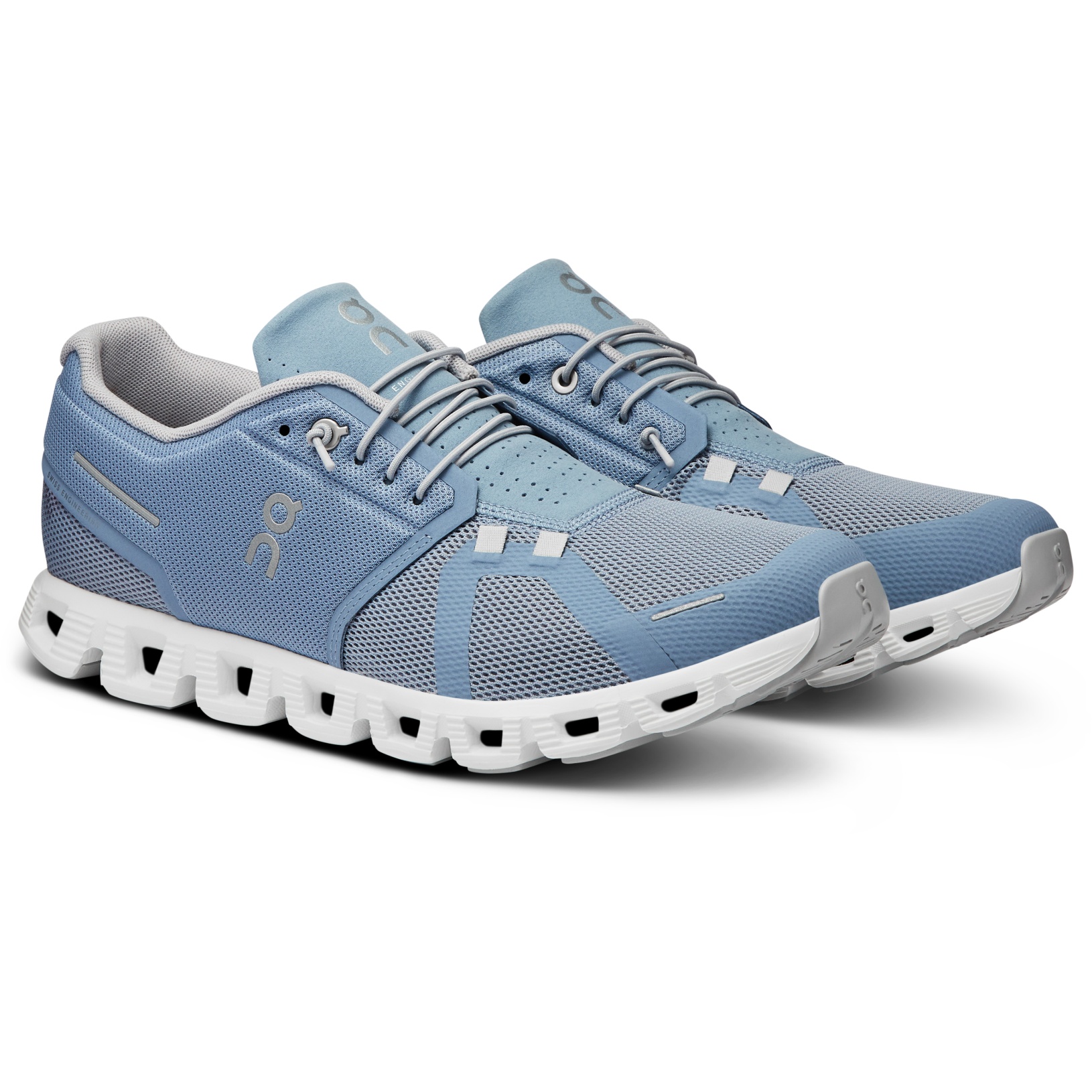 Picture of On Cloud 5 Shoes - Chambray &amp; White