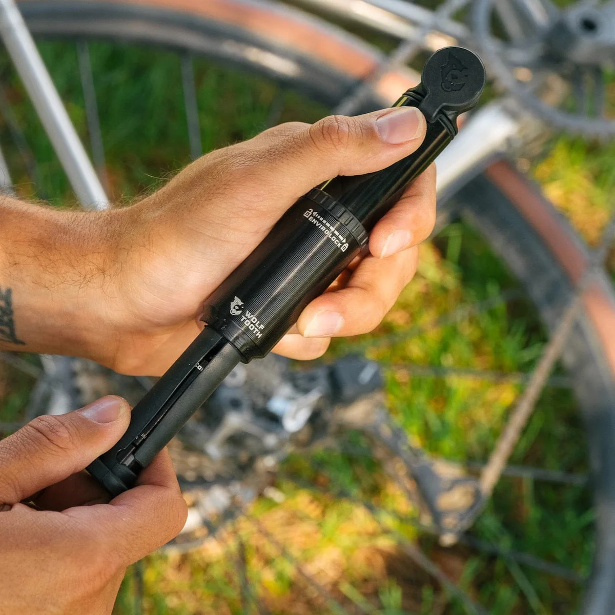 Wolf Tooth EnCase Mini Pump - Clik Valve Type (SCV) - 30ccm | BIKE24