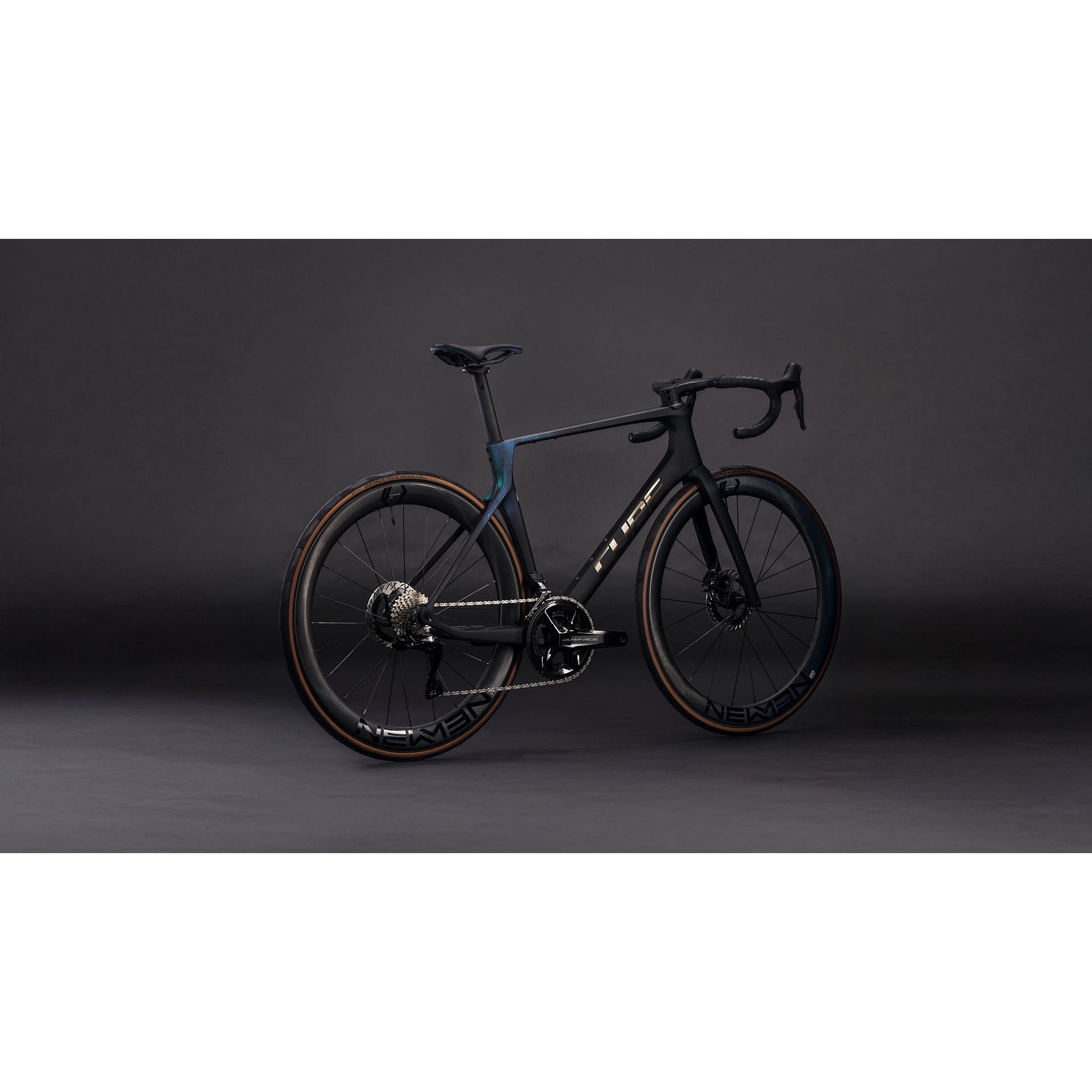 CUBE AGREE C:62 SLT - Carbon Roadbike - 2026 - black / black | BIKE24