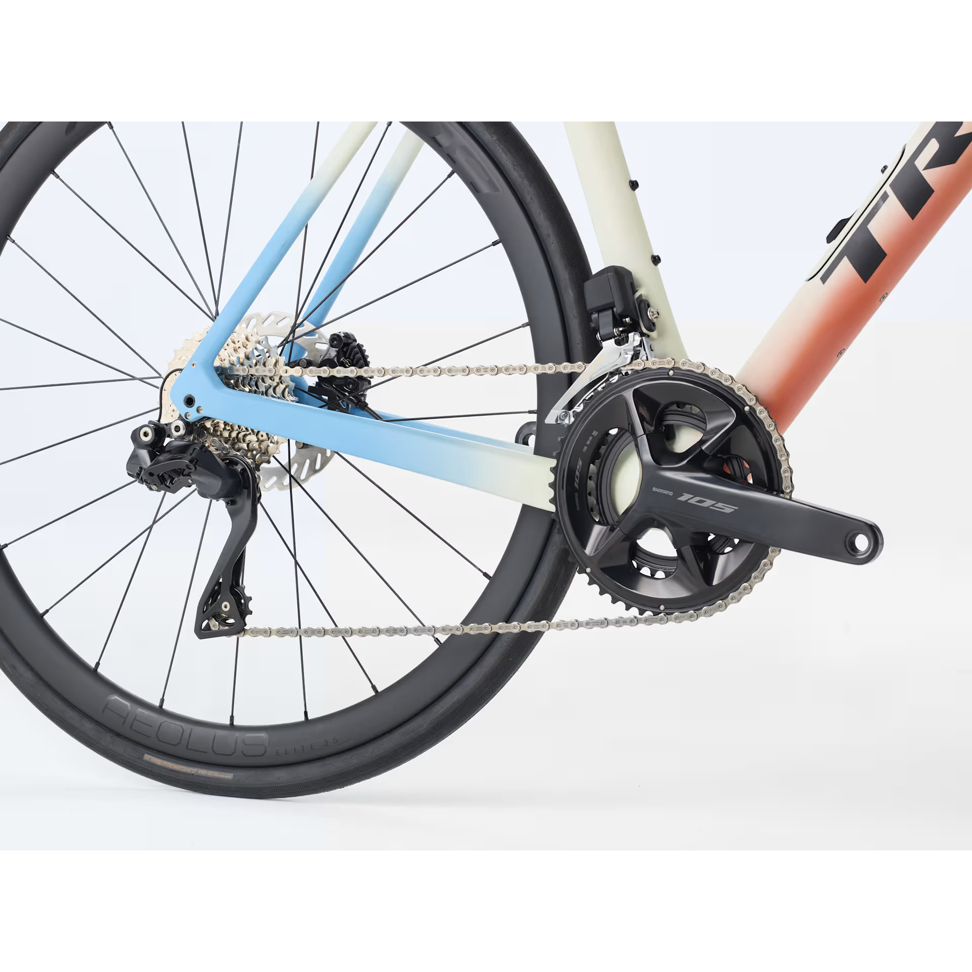 Trek DOMANE SL 6 Gen 4 - Carbon Road Bike - 2026 - Era White