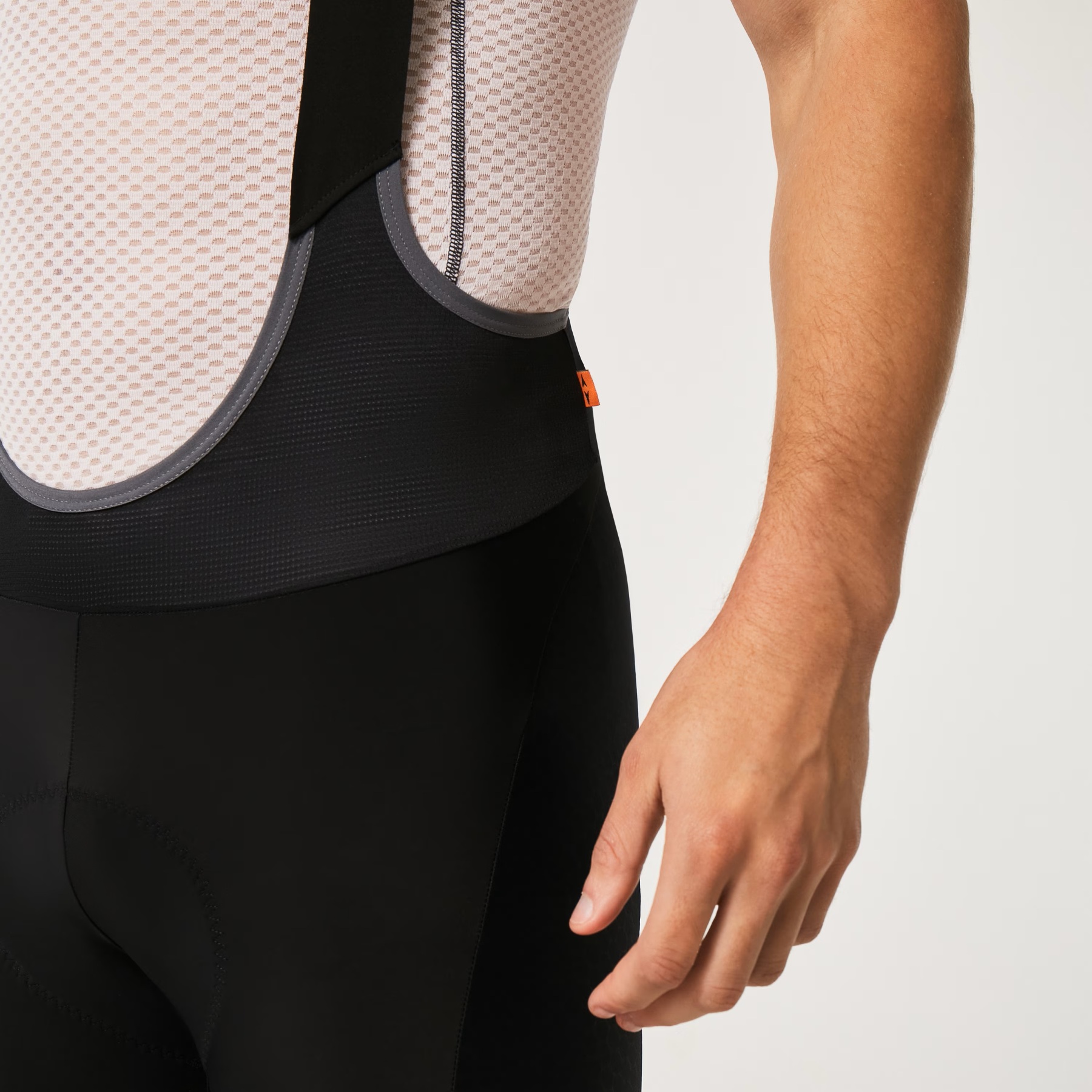 Oakley Endurance Ultra Bib Shorts Men - Blackout | BIKE24