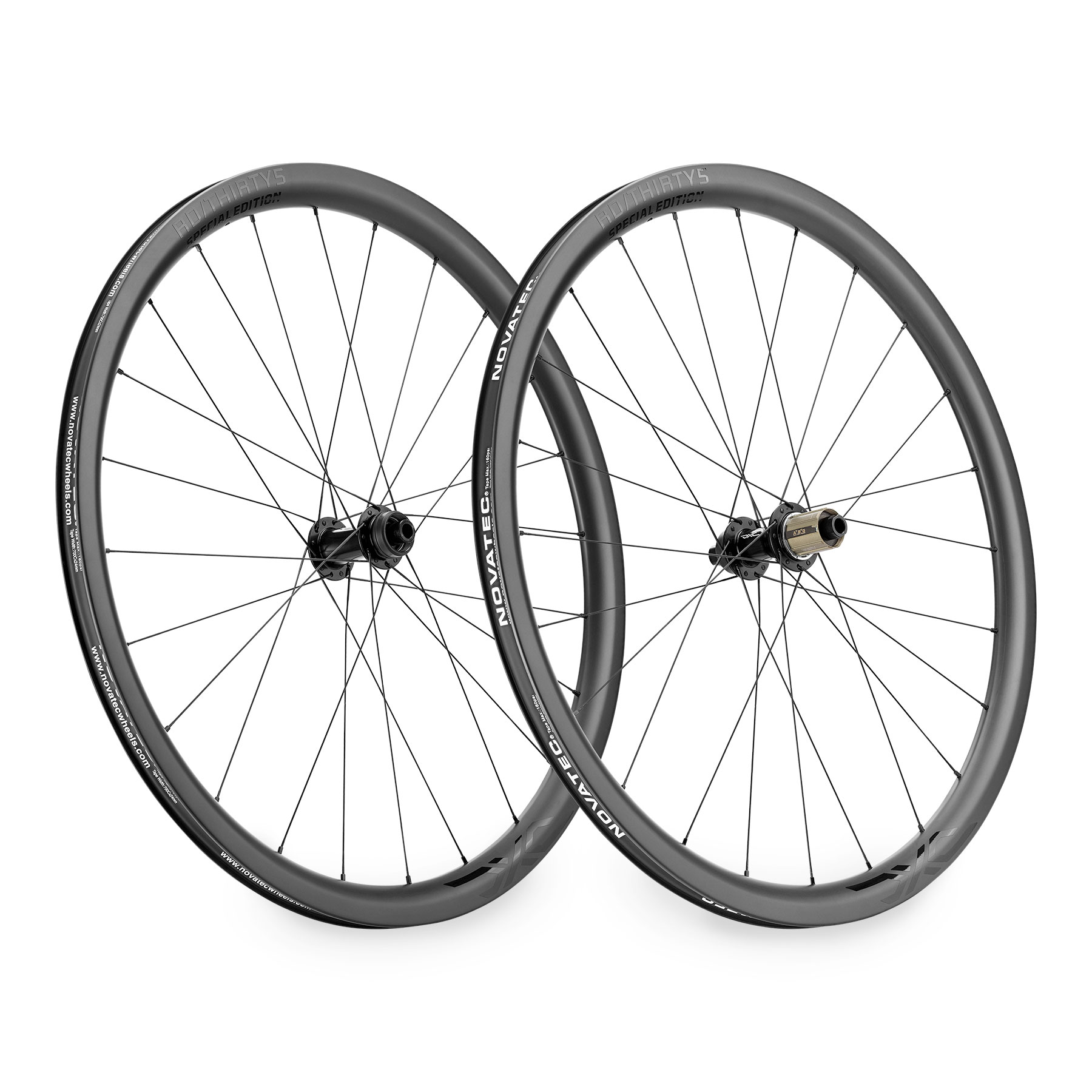 Picture of DXC RD/THIRTY5 Special Edition by Novatec® Wheelset - 28&quot; | Carbon | Clincher | Centerlock - 12x100mm | 12x142mm - HG-L - black