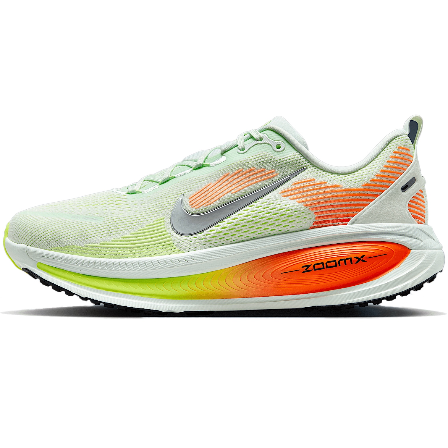 Produktbild von Nike Vomero 18 Laufschuhe Herren - barely green/hyper crimson/barely volt/metallic silver HM6803-300