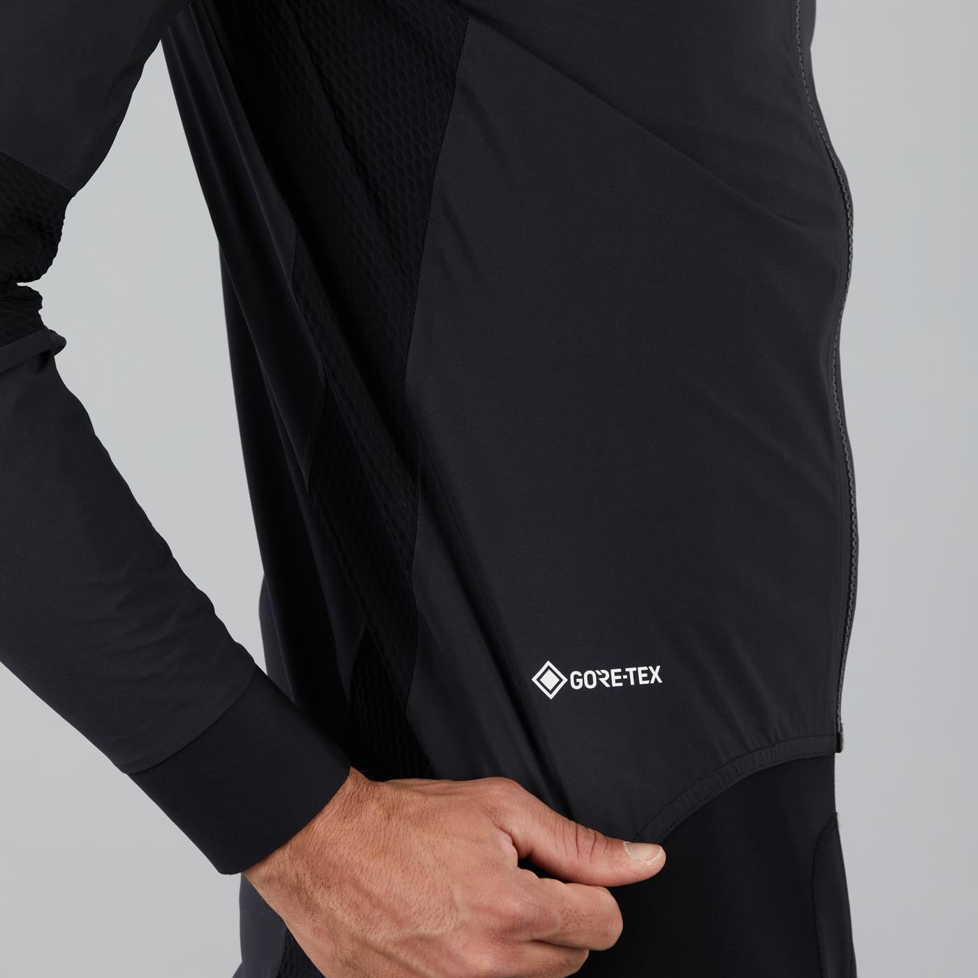 Sportful Aqua Pro Jacket Men - 002 Black | BIKE24