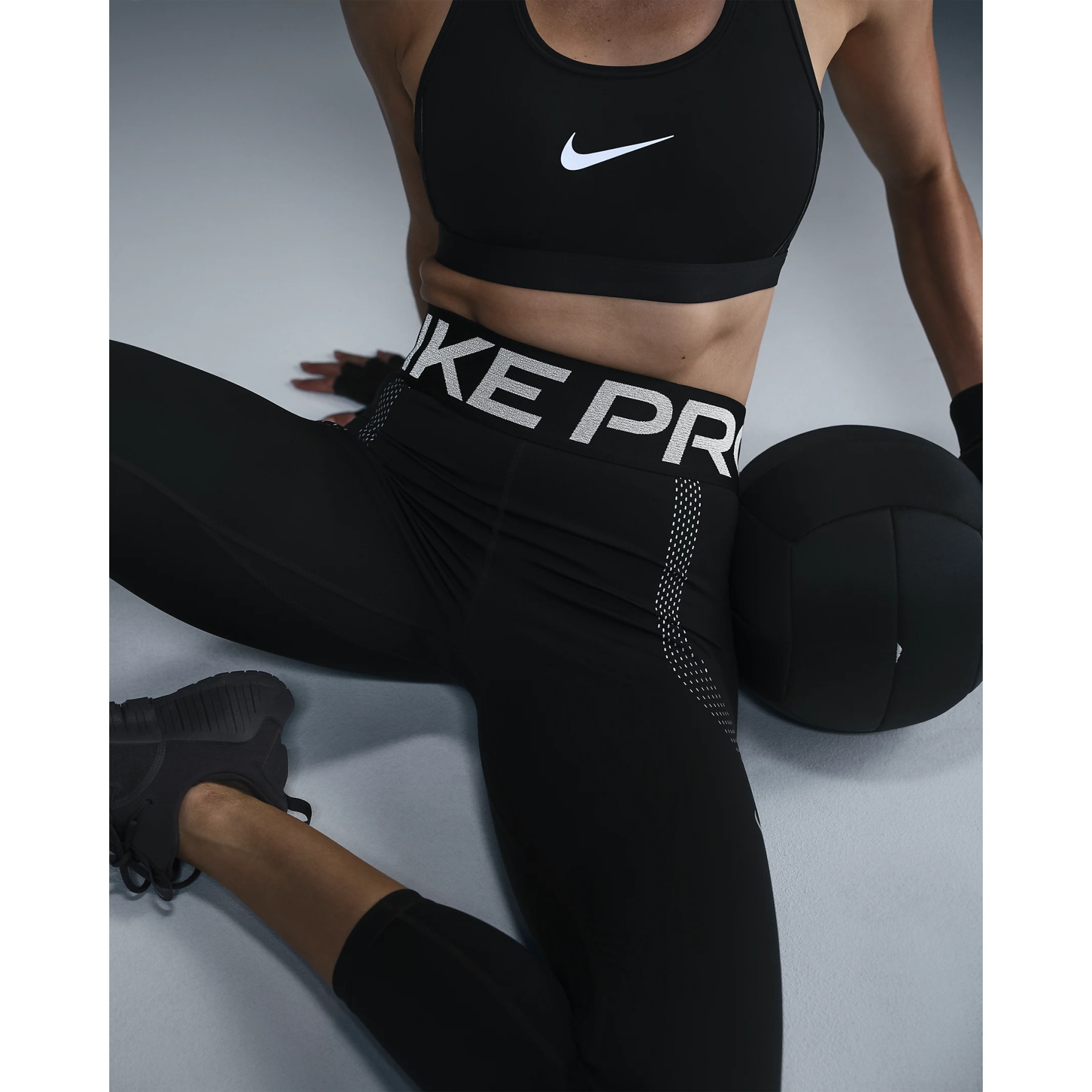 Nike tight leggings on sale