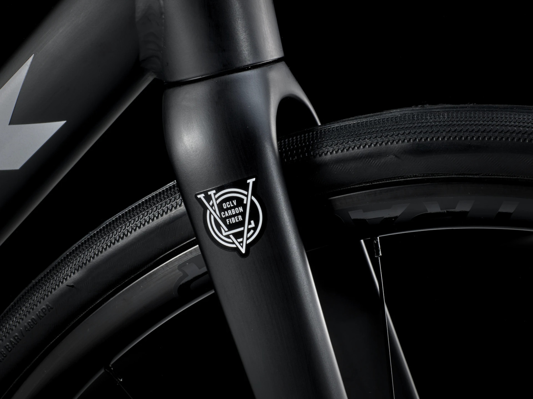 Trek Domane AL 5 Gen 4 - Road Bike - 2026 - matte trek black | BIKE24