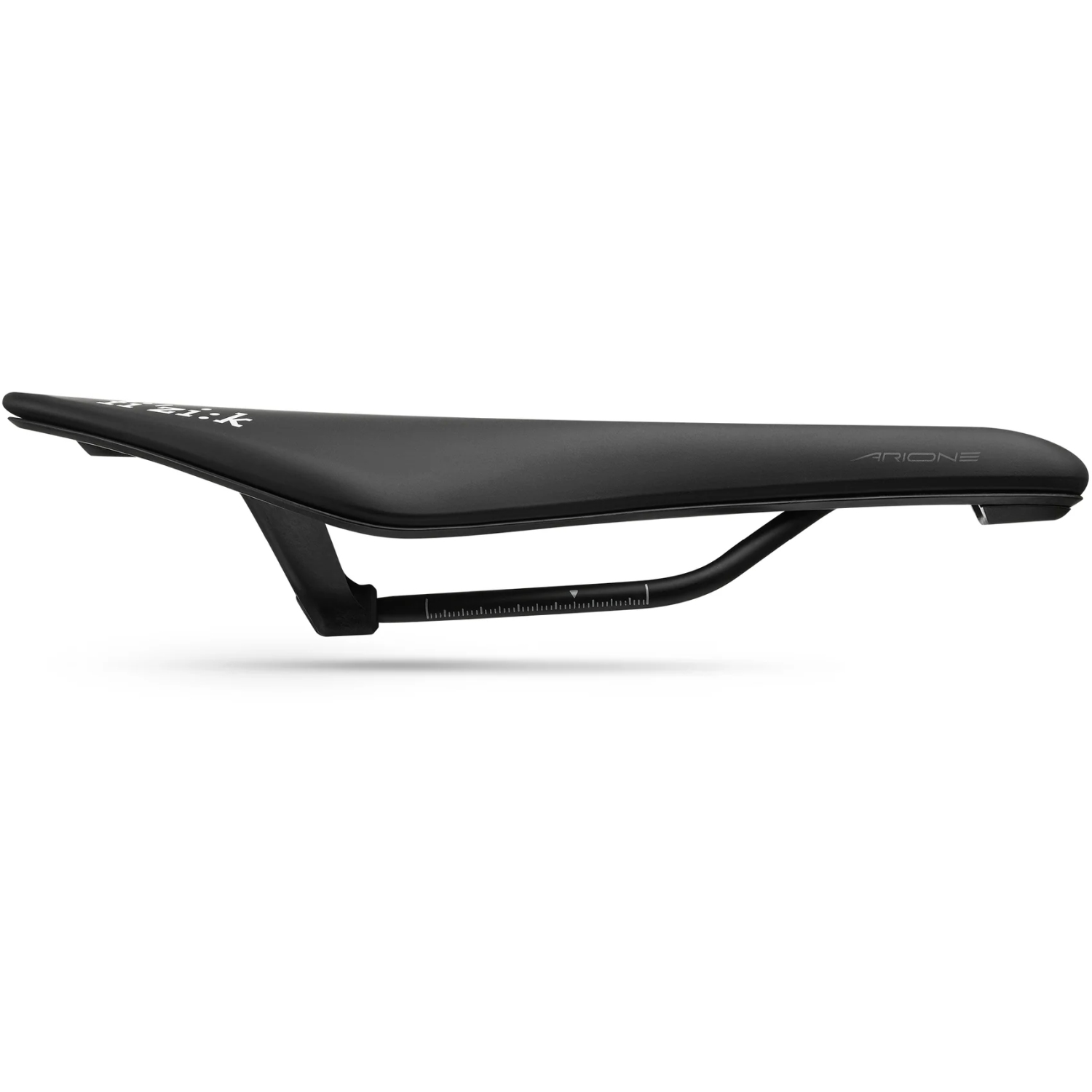 パーツ fizik VENTO ARIONE R5 135mm Fizik Vento Arione R5 Saddle - 135mm | BIKE24