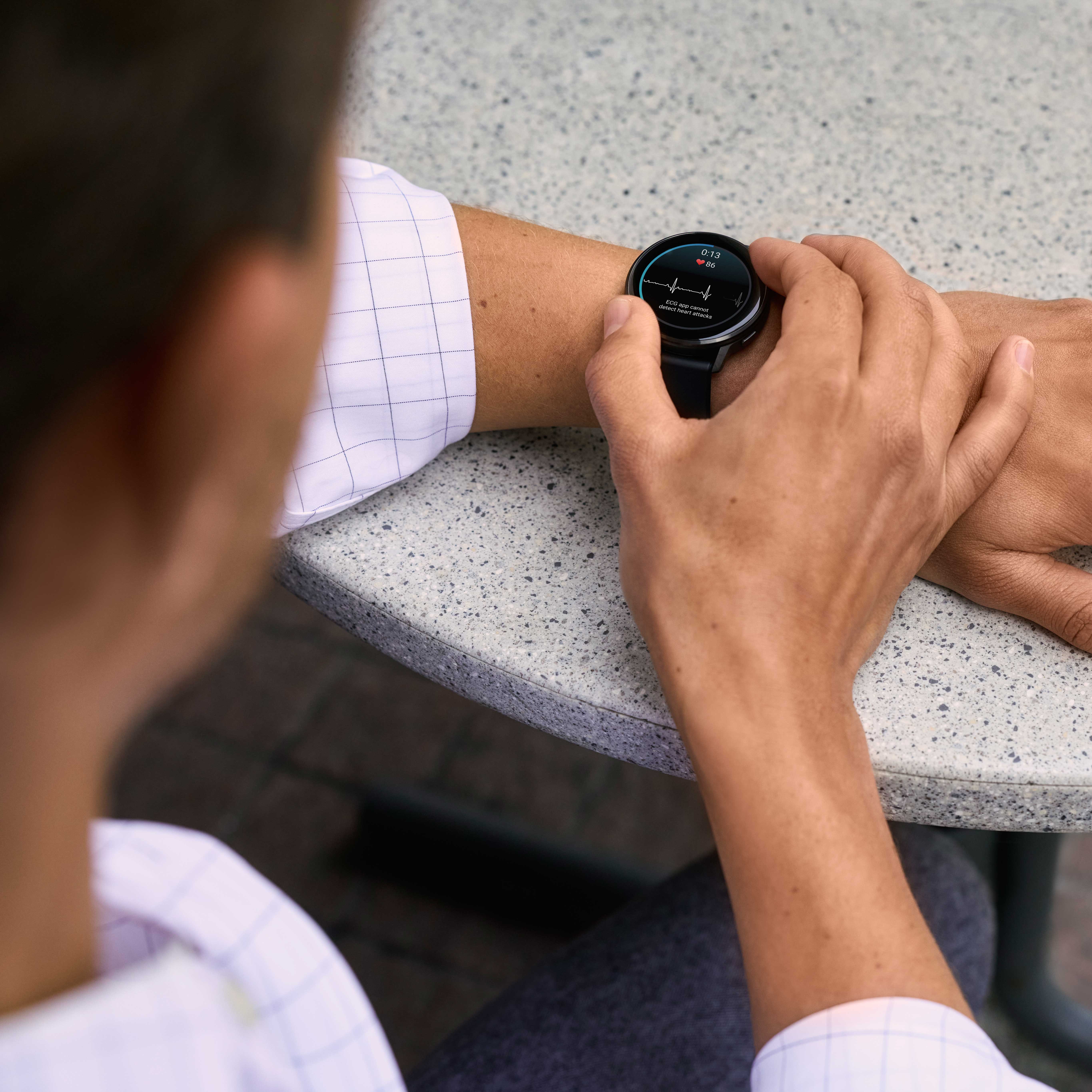 Garmin Venu 4 GPS Smartwatch - 45mm - Black/Slate | BIKE24