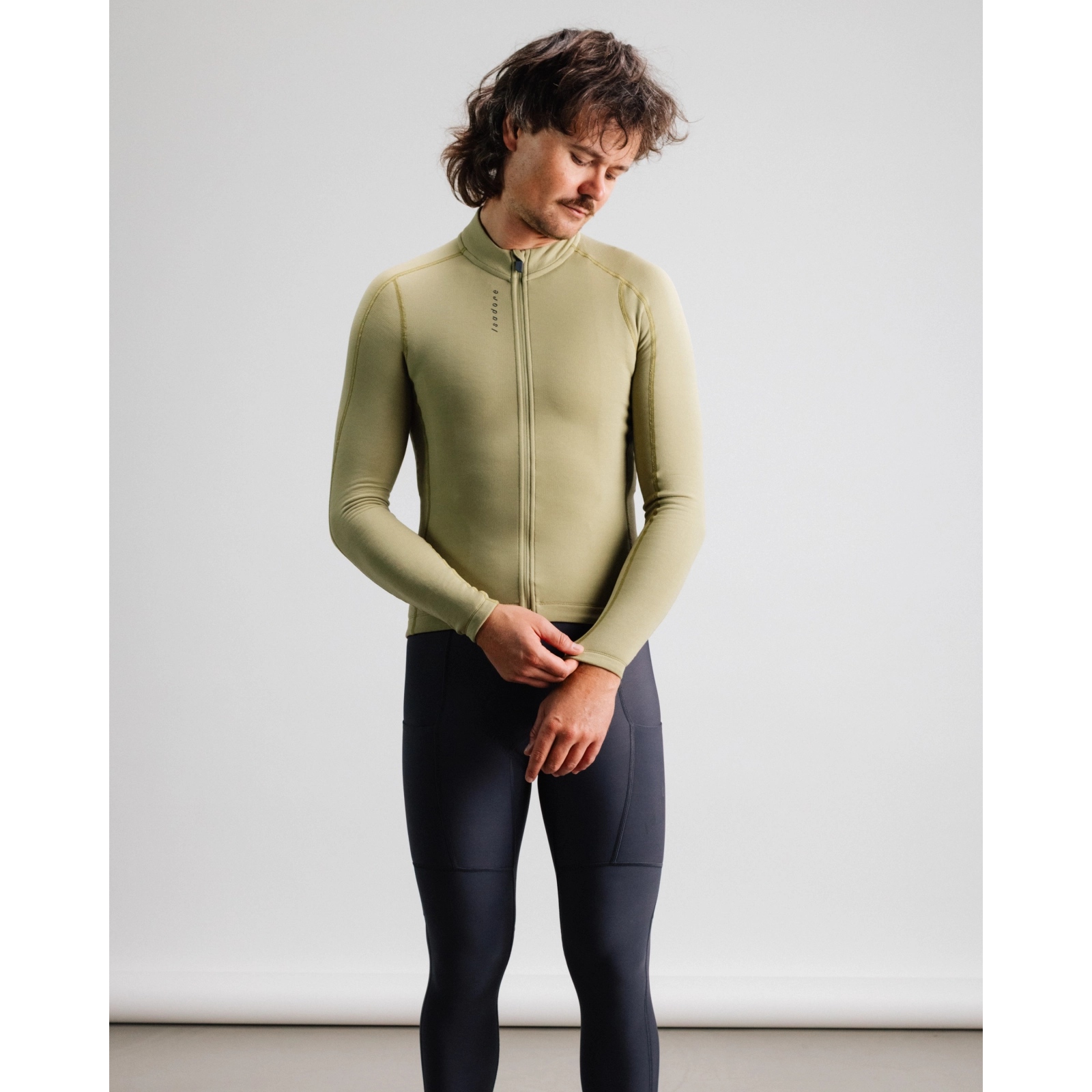 Isadore Signature Merino Tech Long Sleeve Jersey Men - Cedar | BIKE24