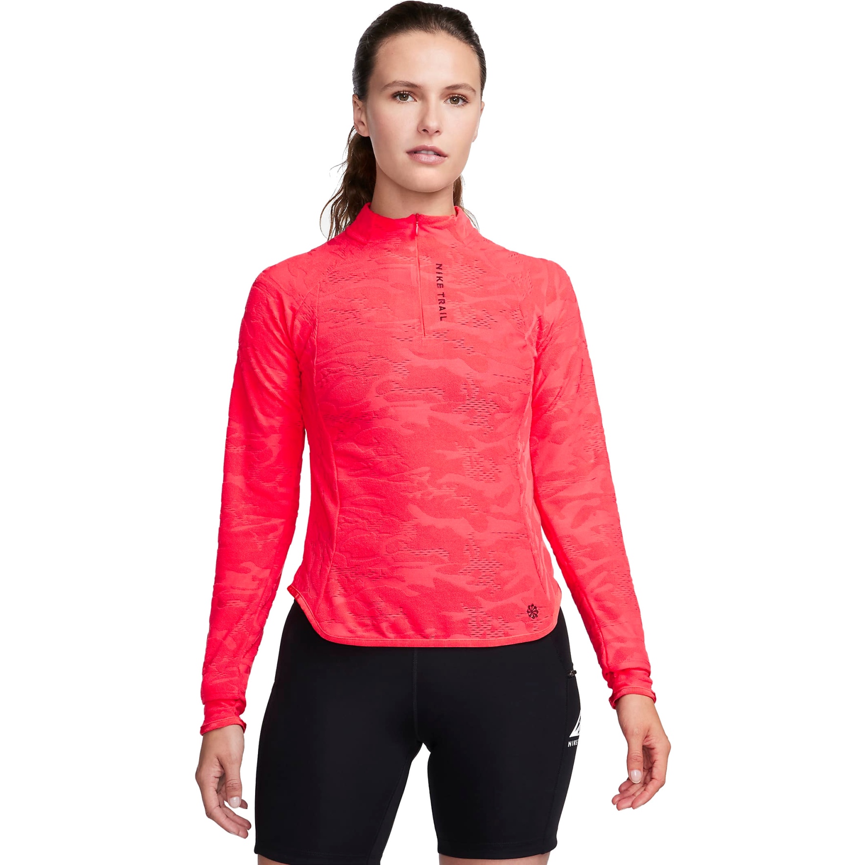 Productfoto van Nike Trail Dri-FIT 1/4-Zip Midlayer met lange mouwen voor Dames - ember glow/burgundy crush FB7637-850