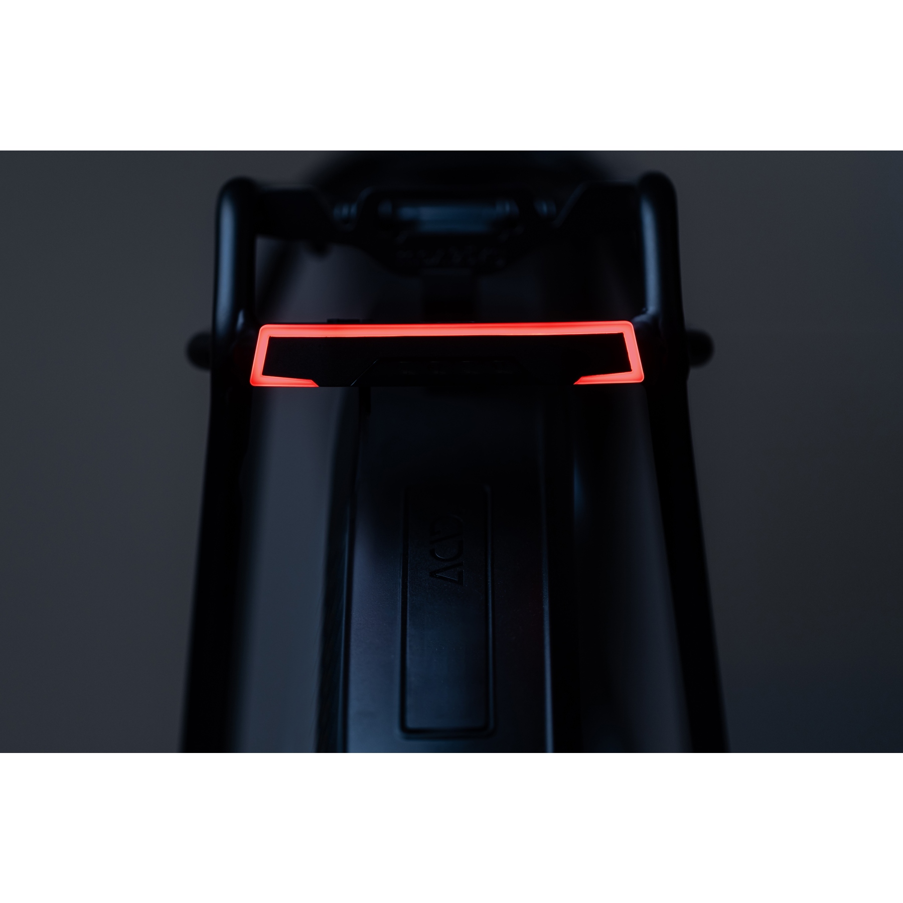 Fanalino Posteriore BONIN Per Portapacchi – 1 LED, 3 Funzioni, Con Batterie AAA Incluse, Attacco 50/80 Mm, Dimensioni 93x41x24 Mm
