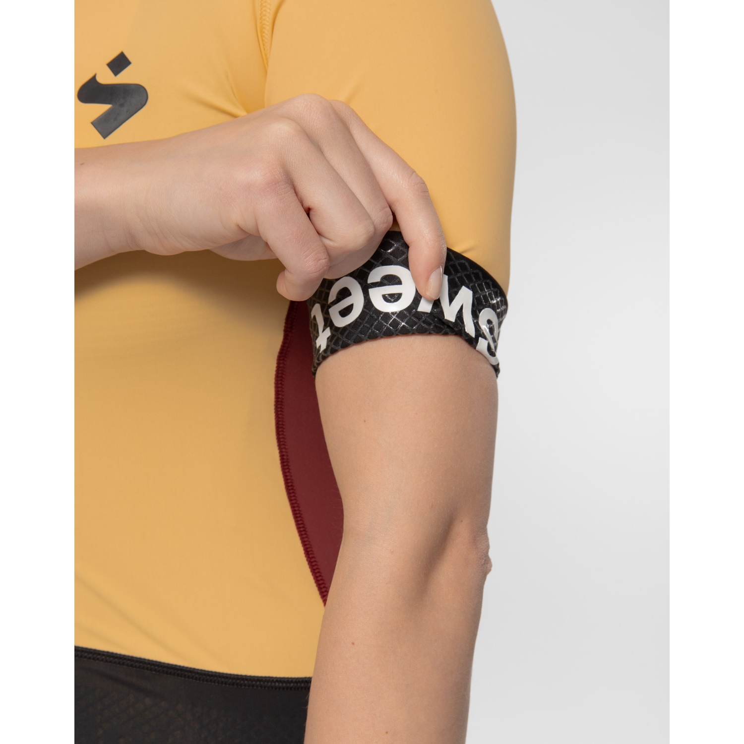 SWEET Protection Crossfire Short Sleeve Jersey Women - Corn | BIKE24