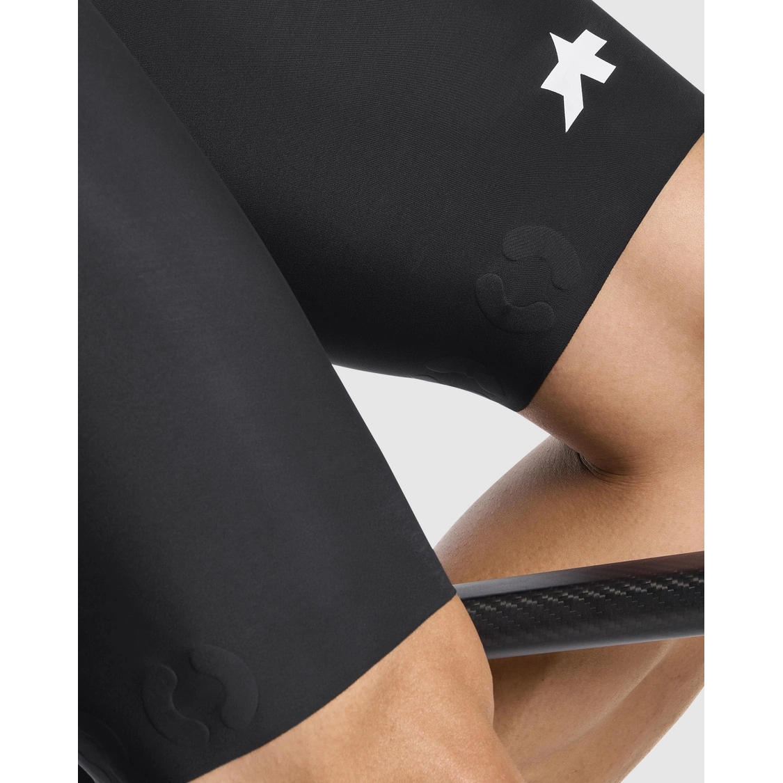 Assos EQUIPE R S11 Bibshorts Men - black series | BIKE24