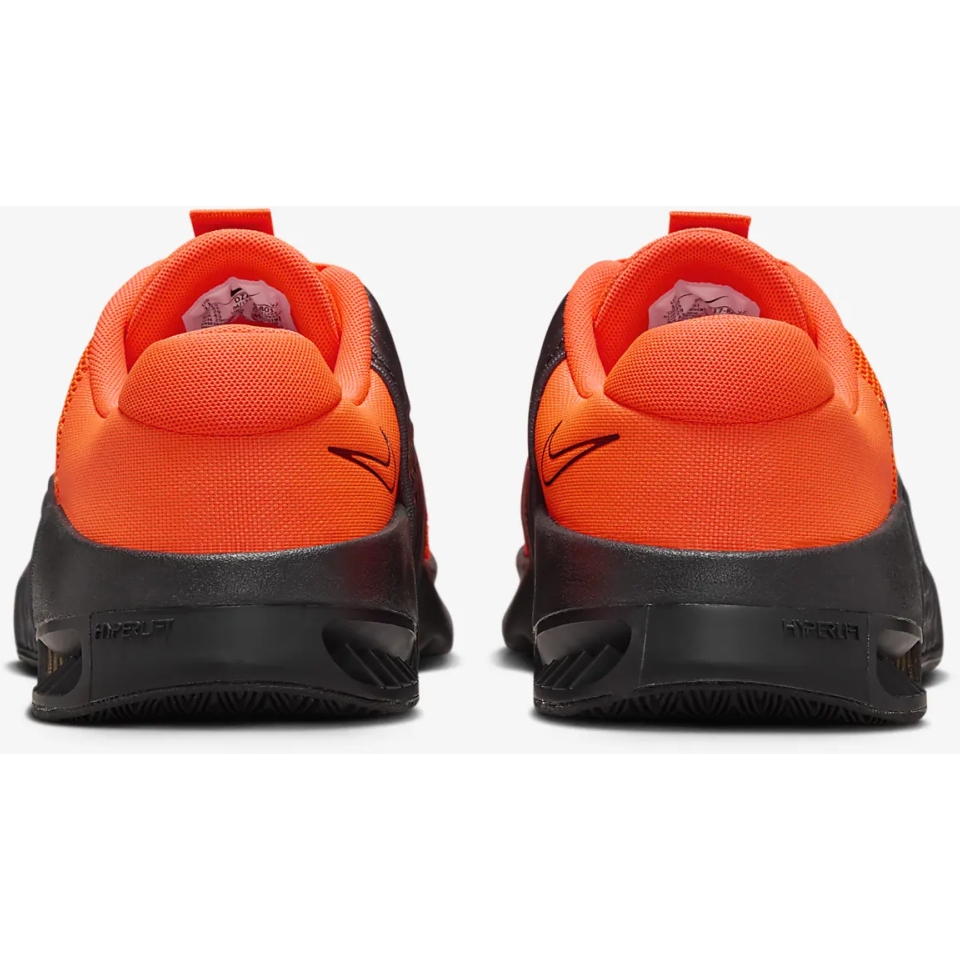 Black and orange mens nike shoes deals