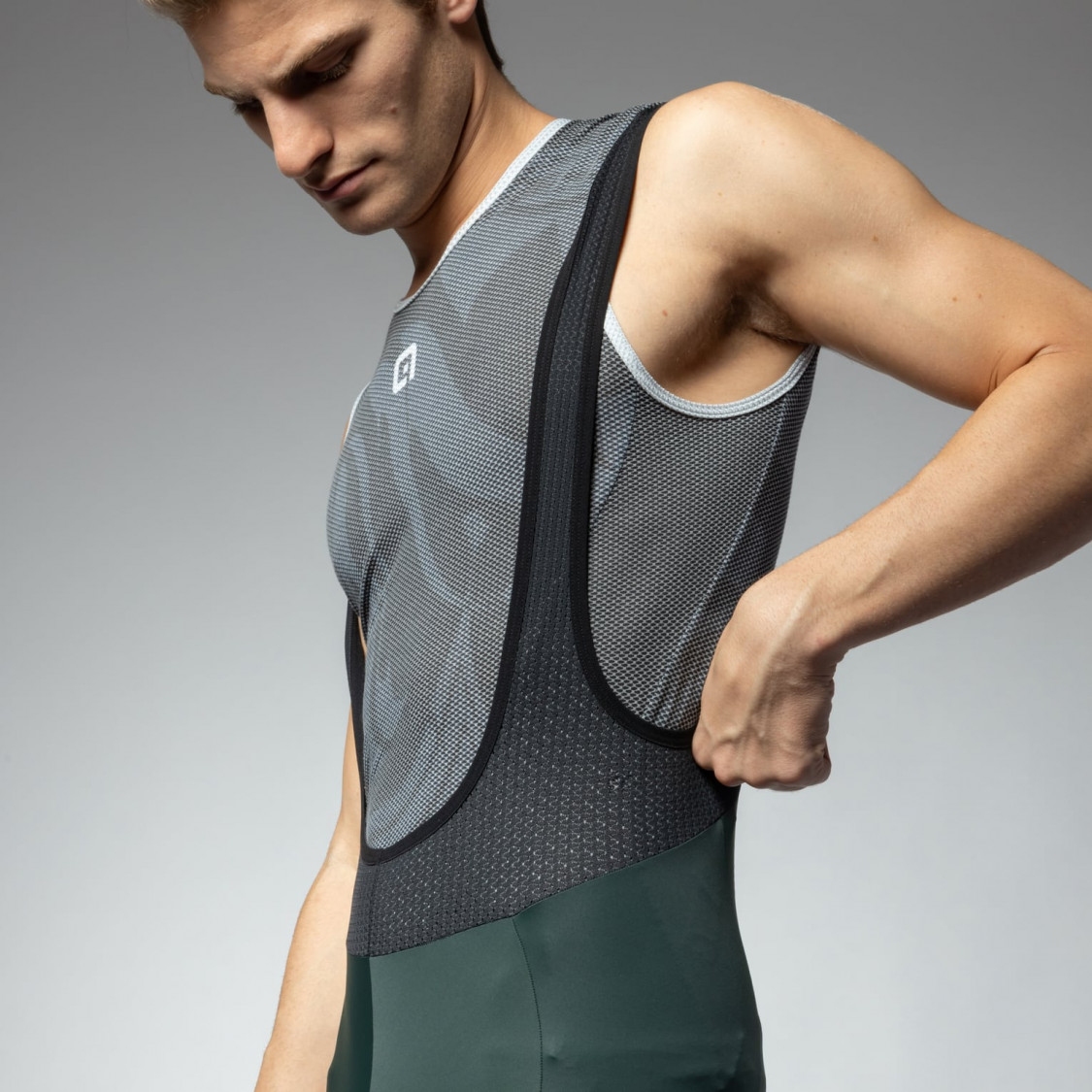 Alé Cycling R-EV1 Speedfondo Plus Trägerhose Herren schwarz ab 84,49 Alé Cycling R-EV1 Speedfondo Plus Trägerhose Herren schwarz ab 84,49