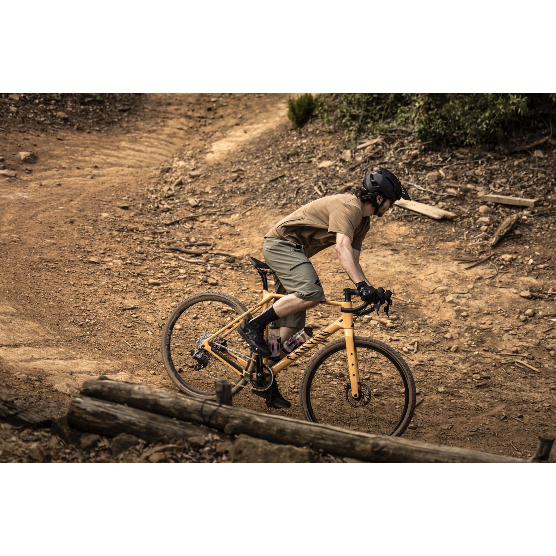 Dainese Hgomnia Shorts Men green BIKE24