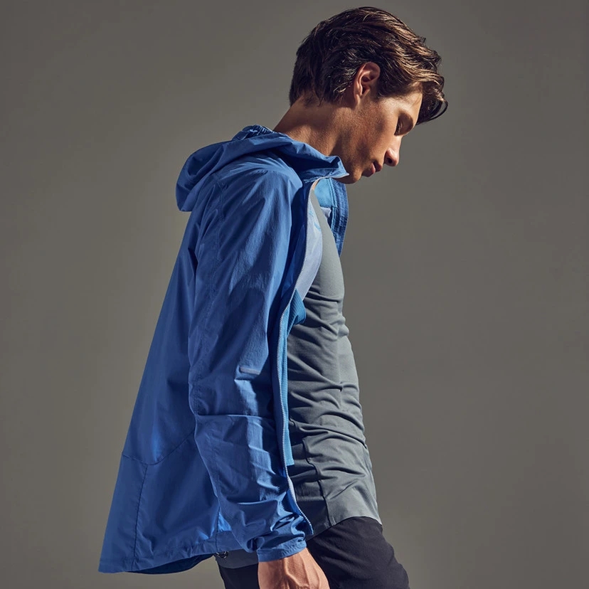 GOREWEAR Fernflow Hooded Windbreaker Men - black 9900 | BIKE24
