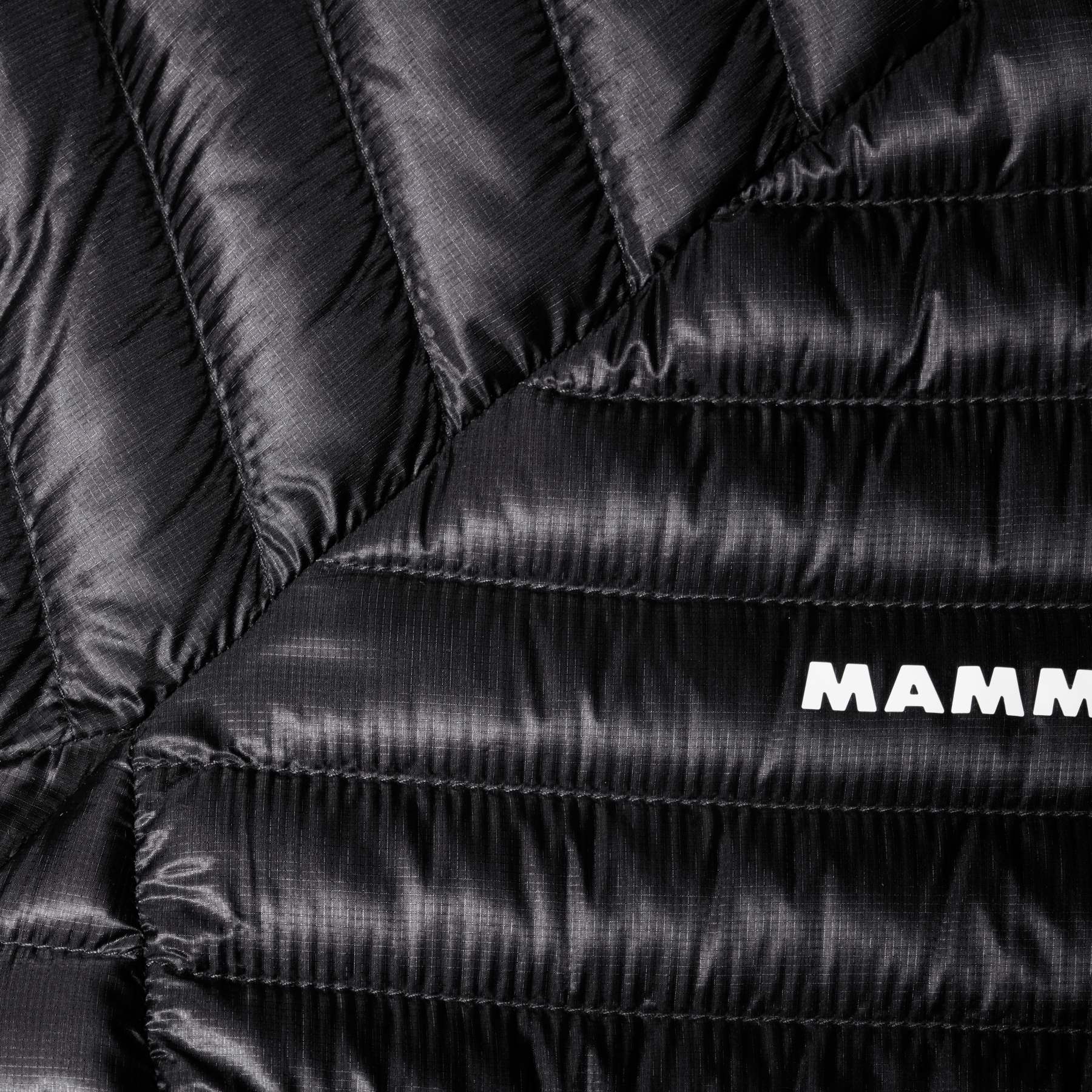 Mammut Aenergy WB Damesjas met capuchon, zwart, maat M, zwart, M
