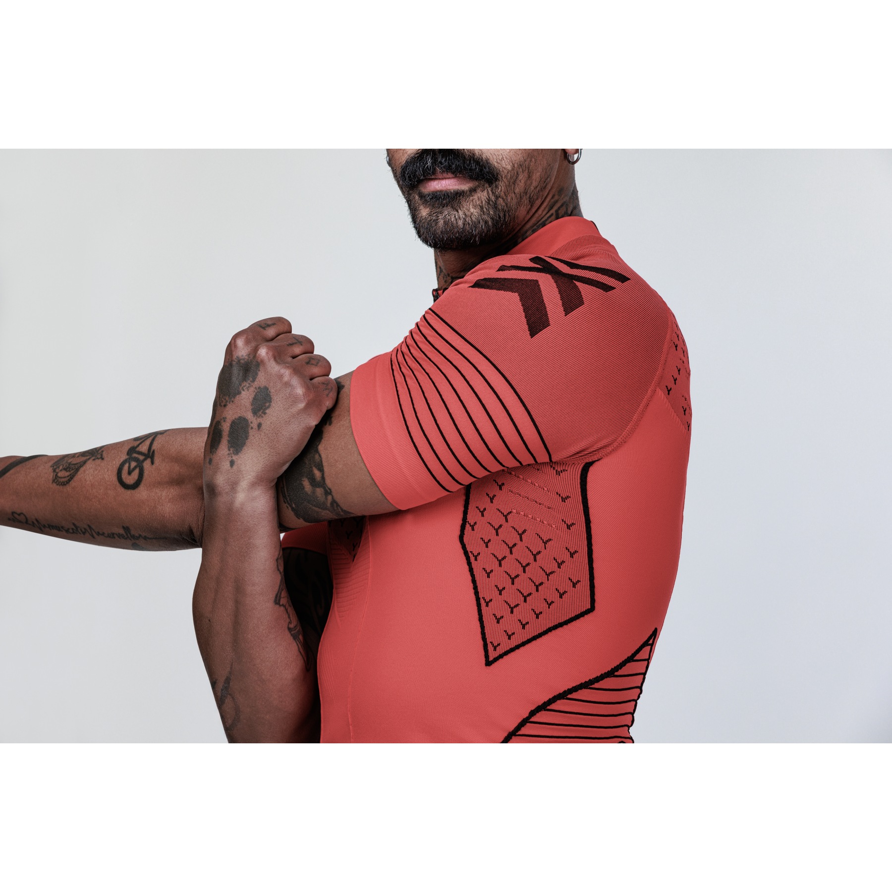 X-Bionic Twyce Race Short Sleeve Shirt Men - black/charcoal