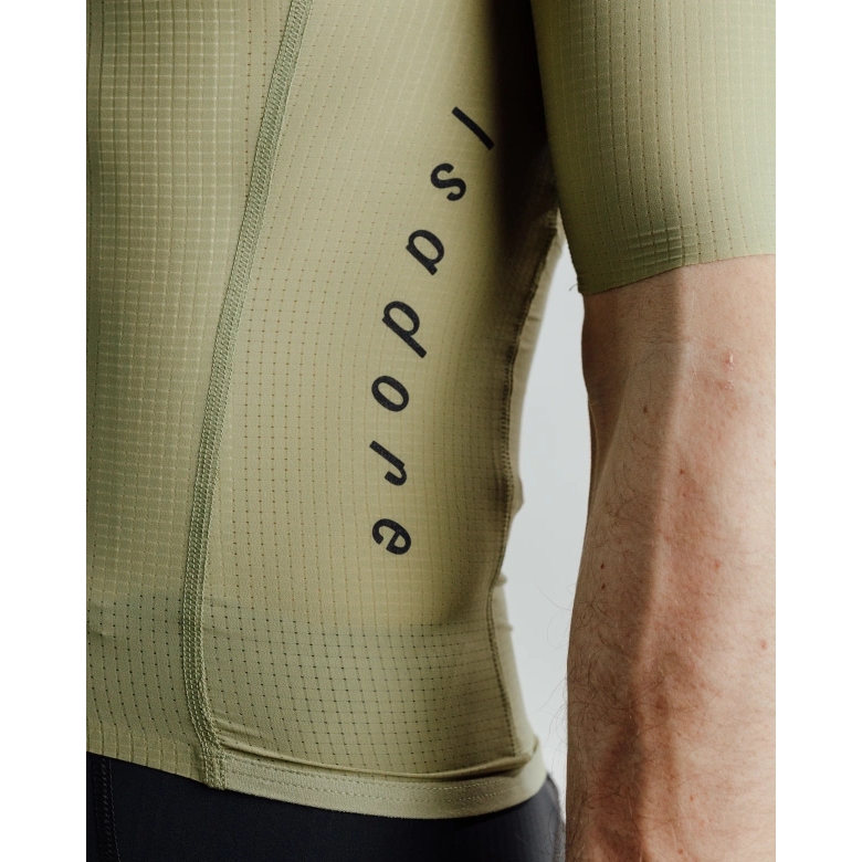 Isadore Echelon Ultralight Aero Jersey Men - Cedar | BIKE24