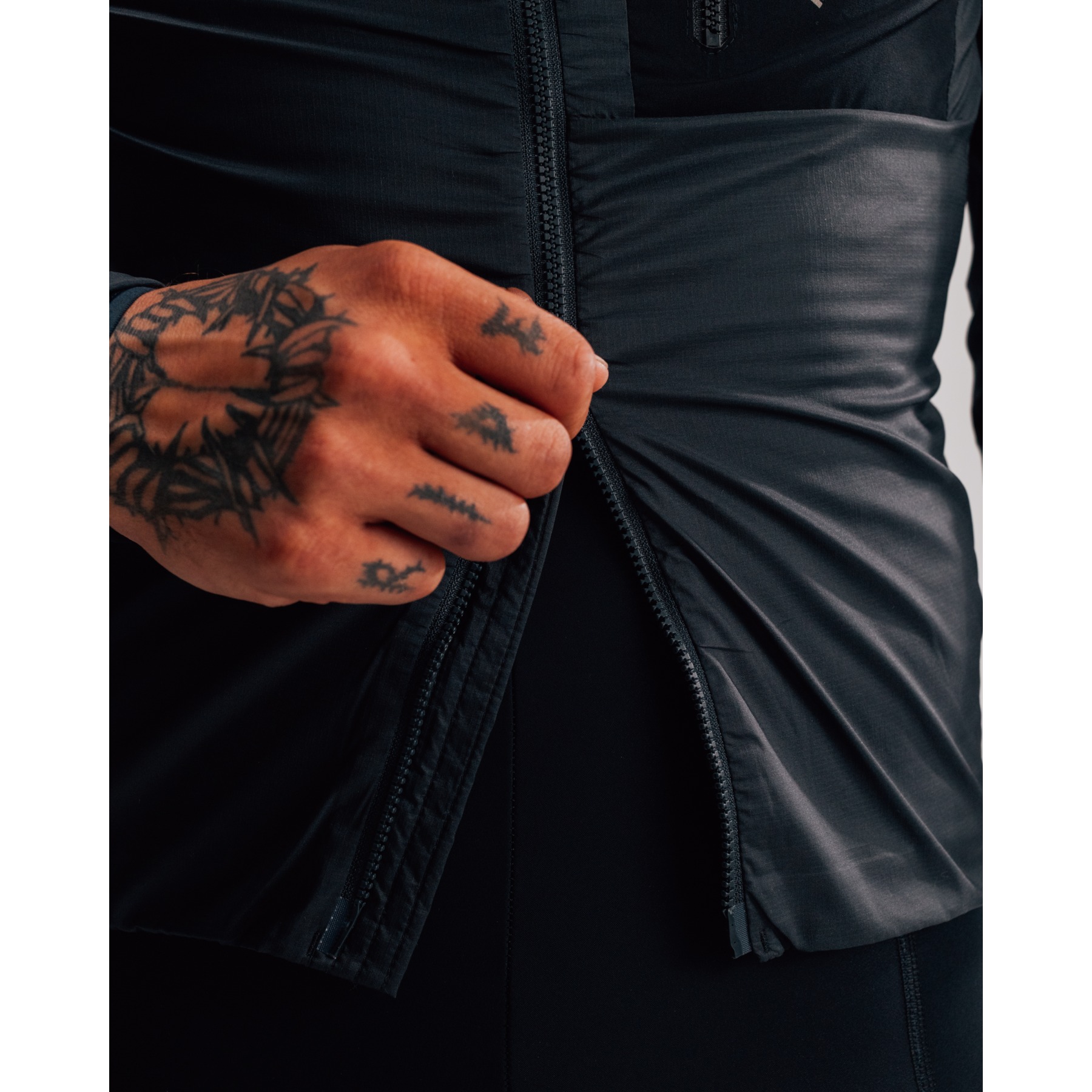 Isadore Alternative Insulated Jacket Men - black sand | BIKE24