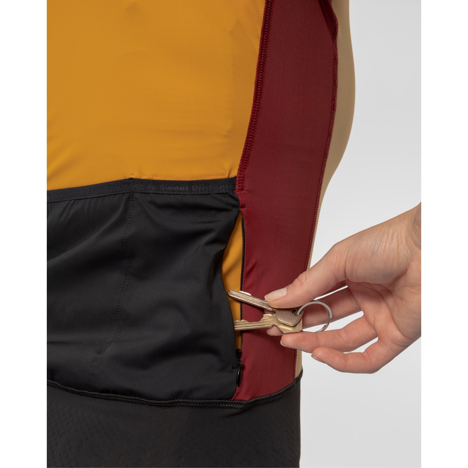 SWEET Protection Crossfire Short Sleeve Jersey Women - Corn | BIKE24