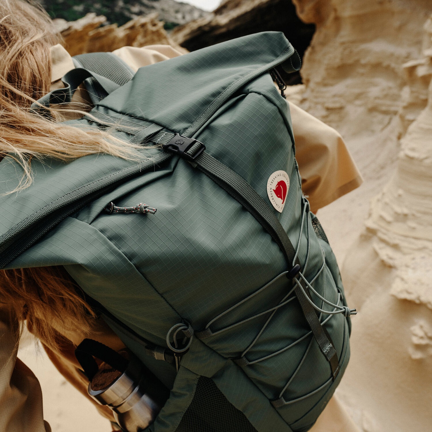 Fjällräven Abisko Hike 25L Foldsack - black | BIKE24 Fjällräven Abisko Hike 25L Foldsack - black | BIKE24