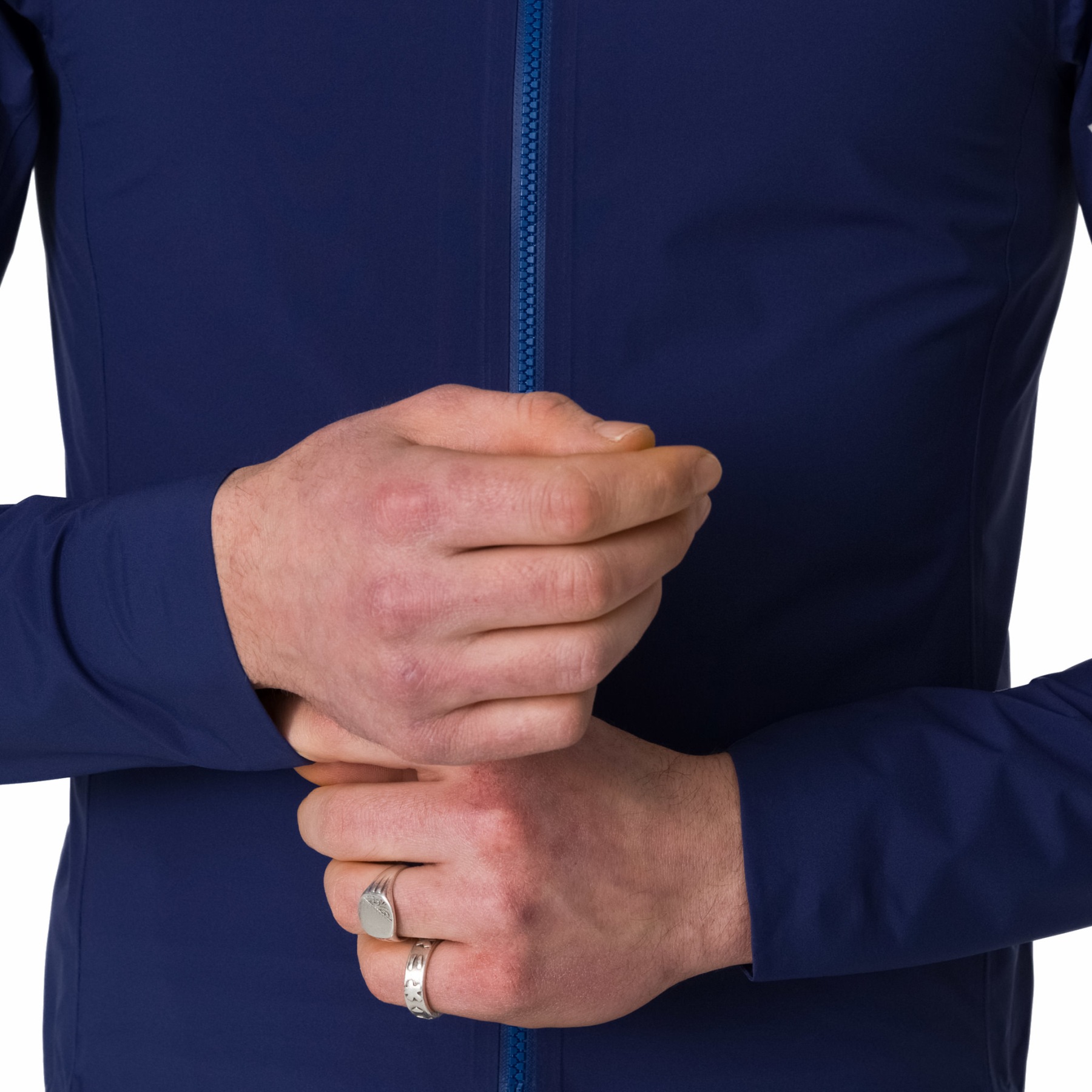 Rapha Core Rain Jacket Men - navy/white | BIKE24