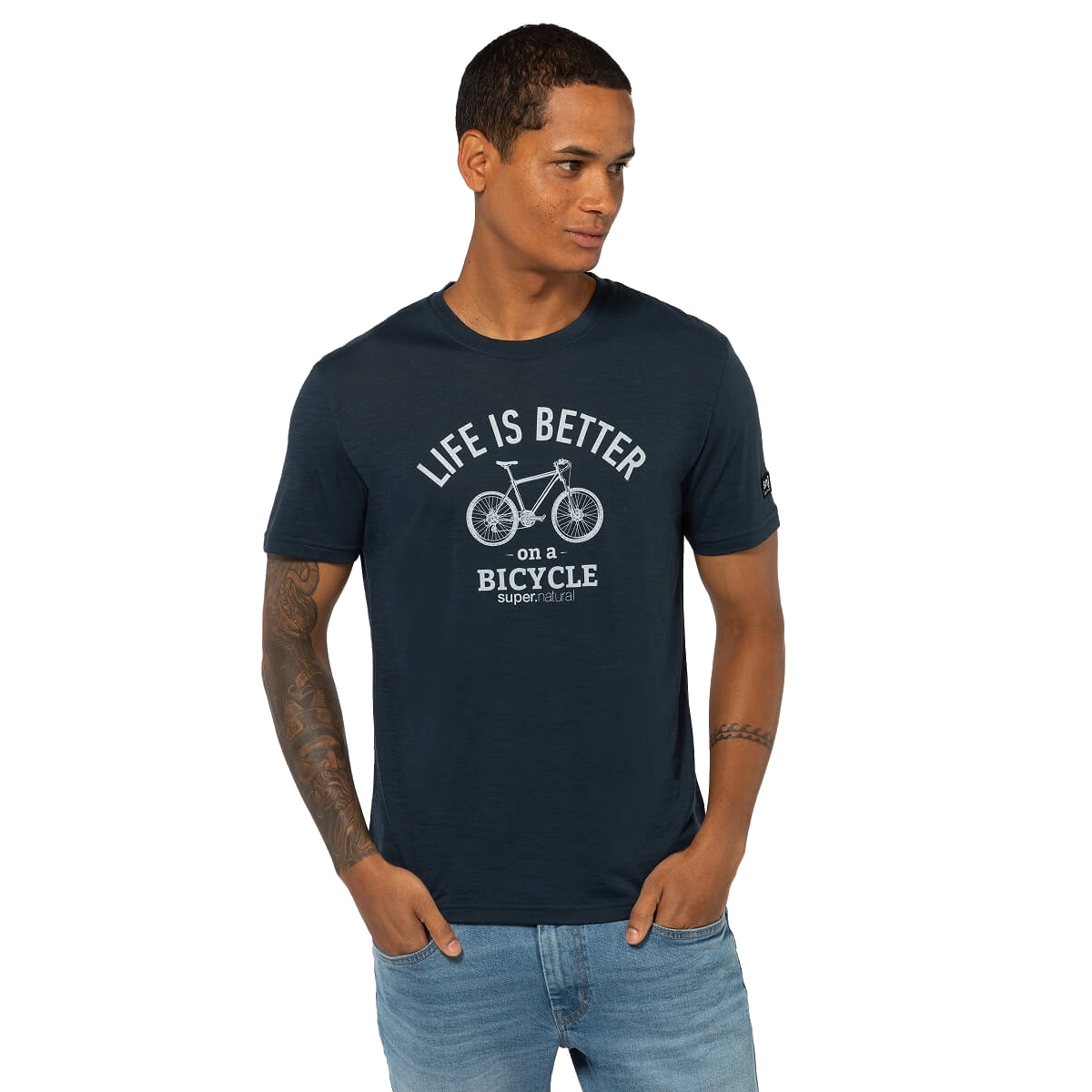 Immagine prodotto da SUPER.NATURAL Maglietta Uomo - Better Bike - Blueberry/Vapor Grey