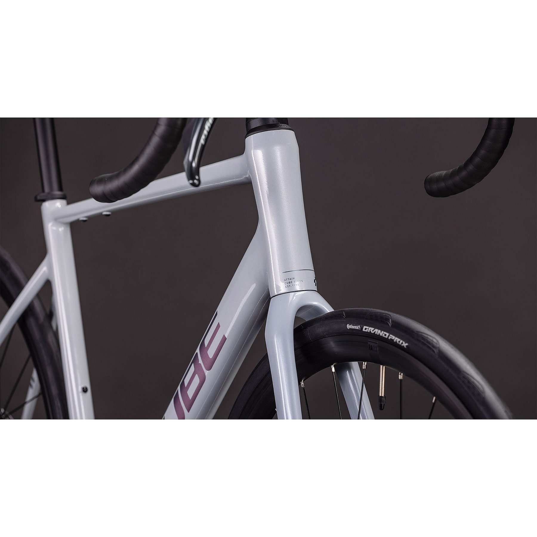 CUBE ATTAIN Race - Roadbike - 2026 - foggrey / shift | BIKE24